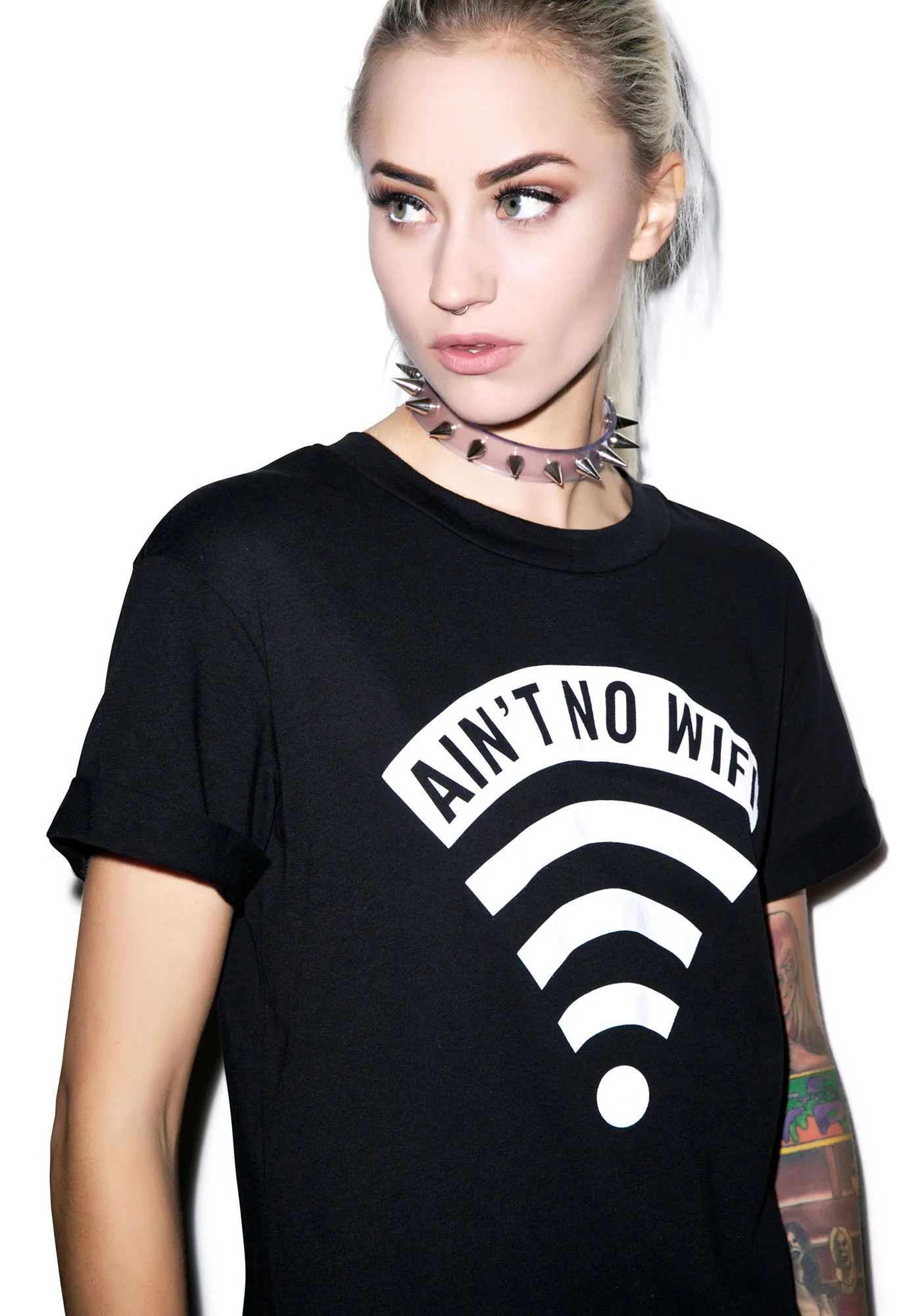 Aint No Wifi Crop Tee - White - Image 8