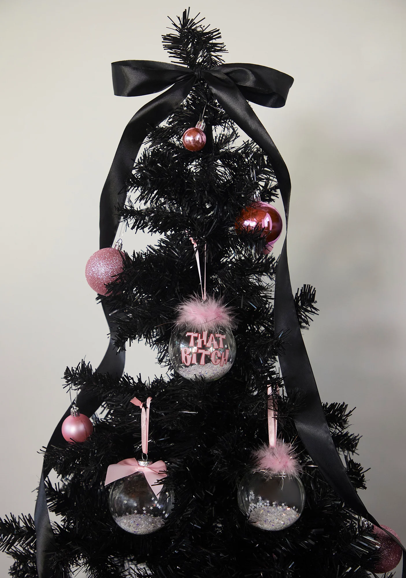 Babe Party Ornament Set - Image 4