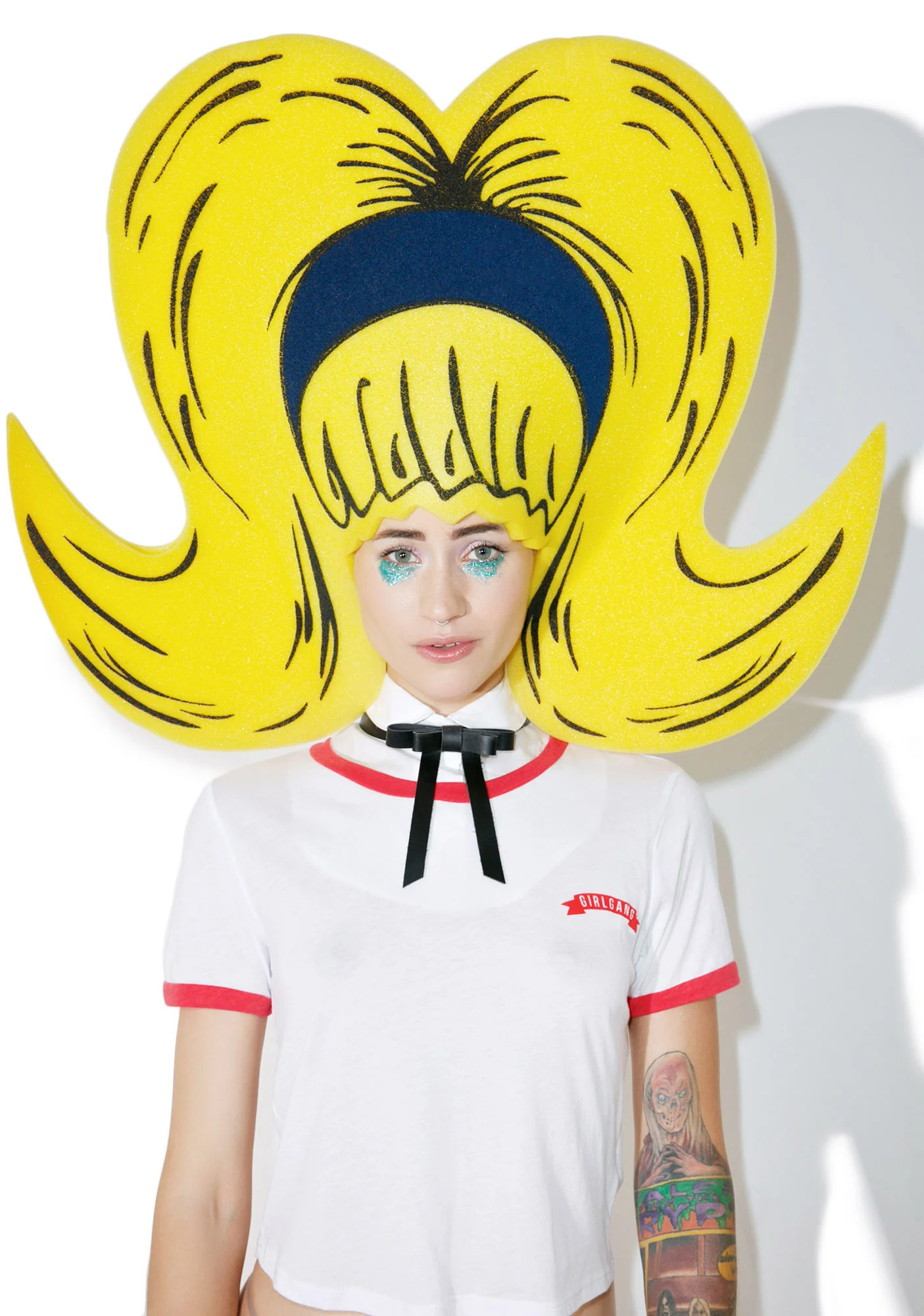 Barb Bouffant Foam Wig - Image 3