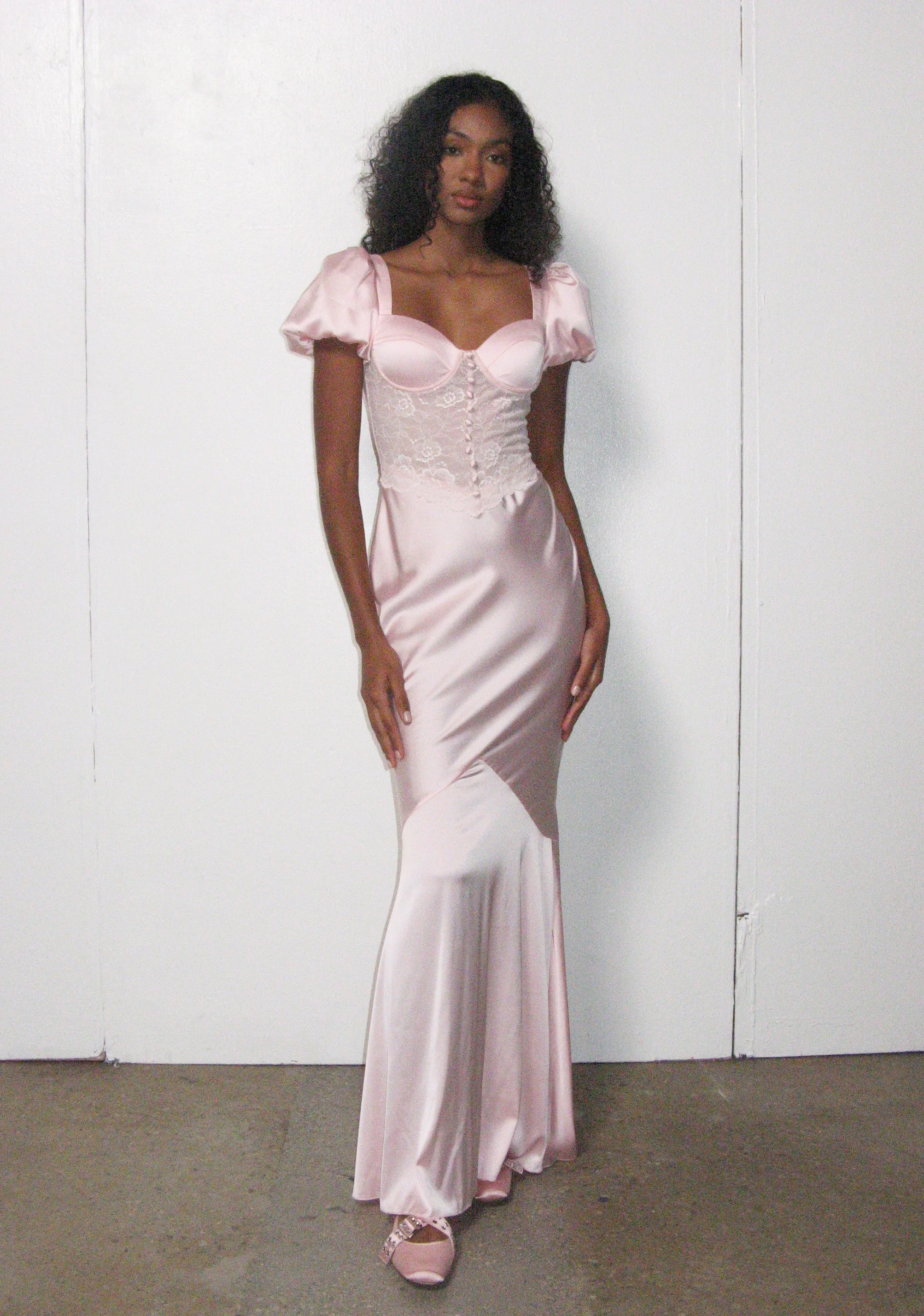 Belle Kiss Satin Gown - Image 7