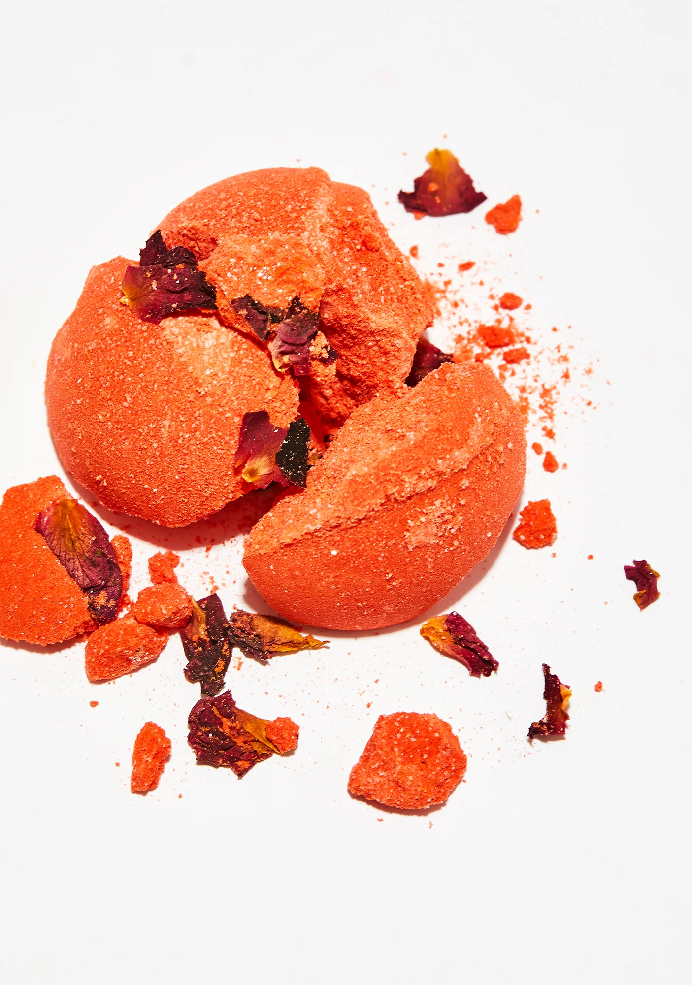 Black Cherry Rose Petals Bath Bomb - Image 3