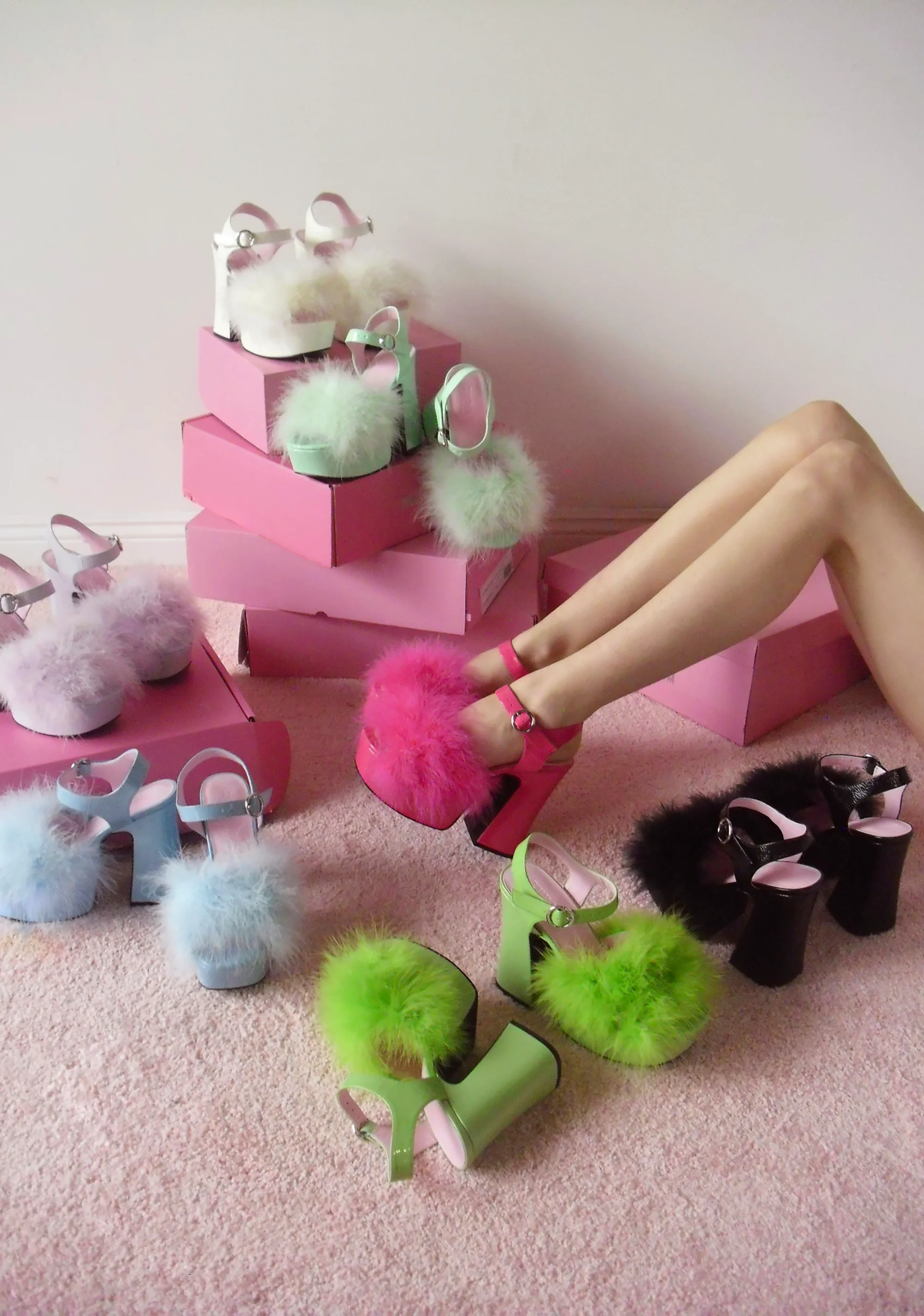 Blushin' N' Crushin' Marabou Heels - Hot Pink - Image 5