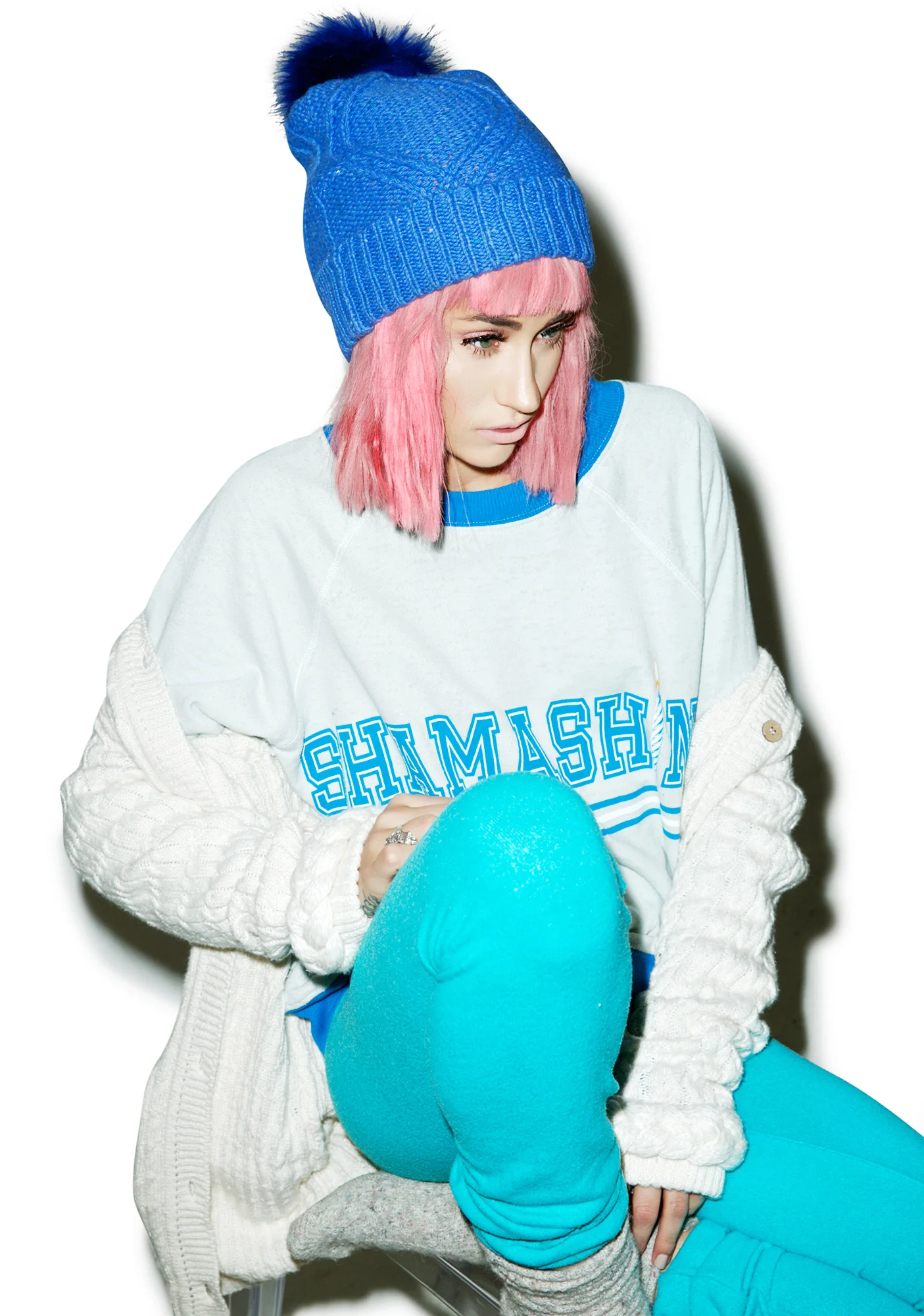 Cable Knit Beanie - Image 9
