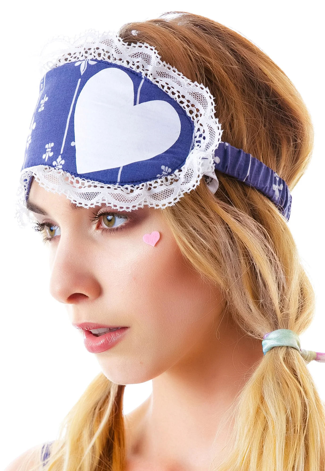 Cheeky Hearts Eye Mask - Gray - Image 5