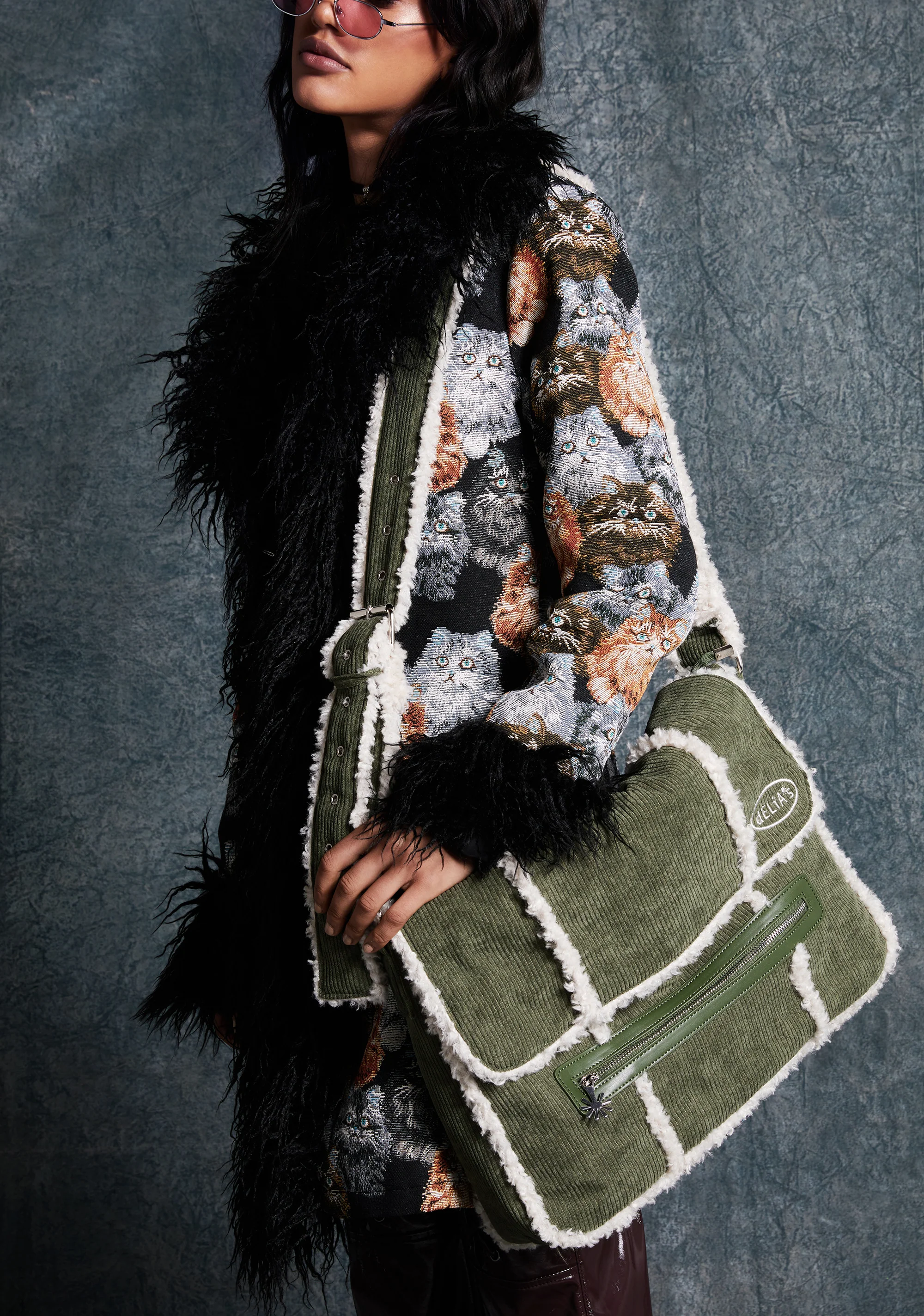 City Morning Messenger Bag - Image 8