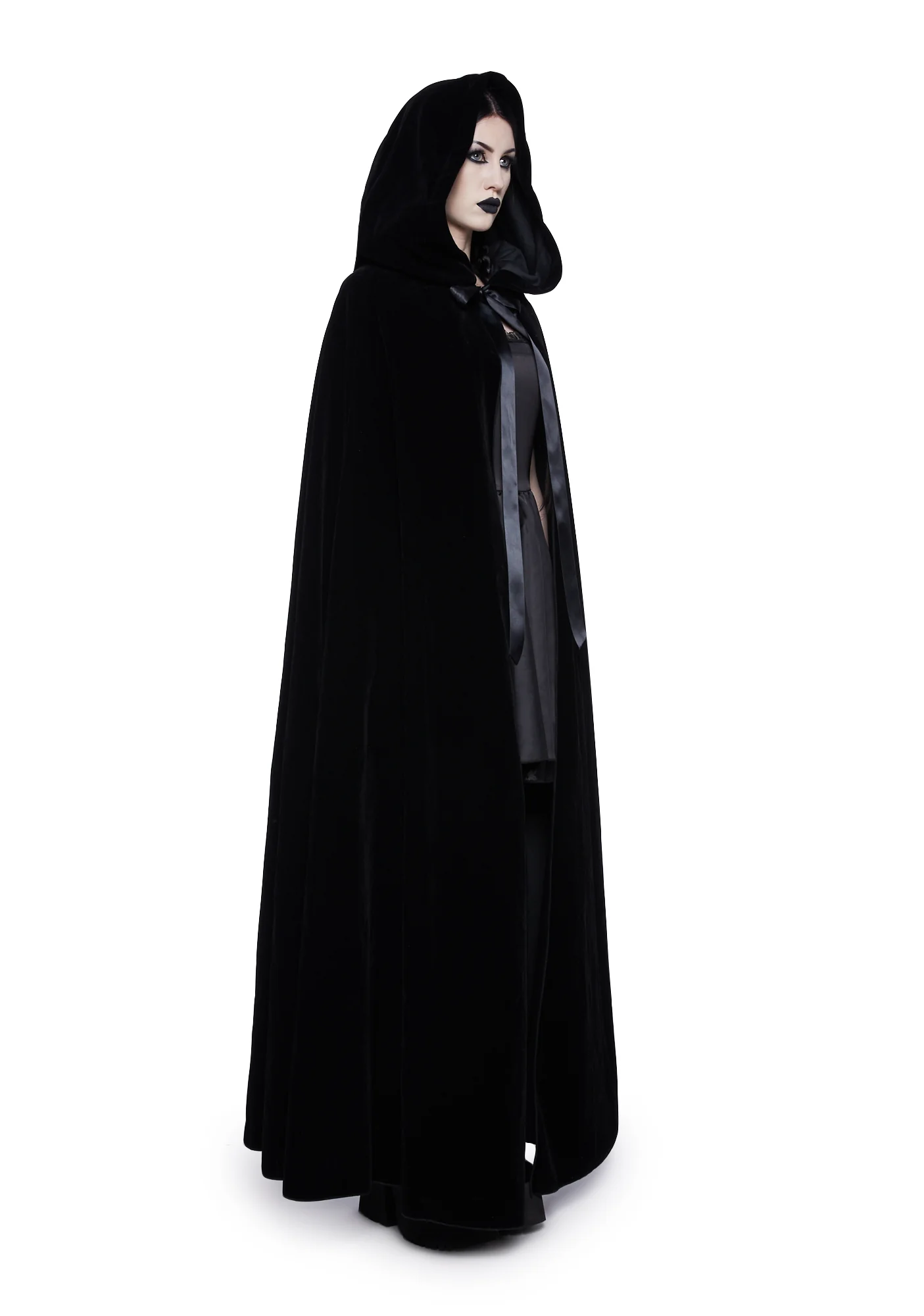 Crypt Crusader Velvet Cape - Image 3