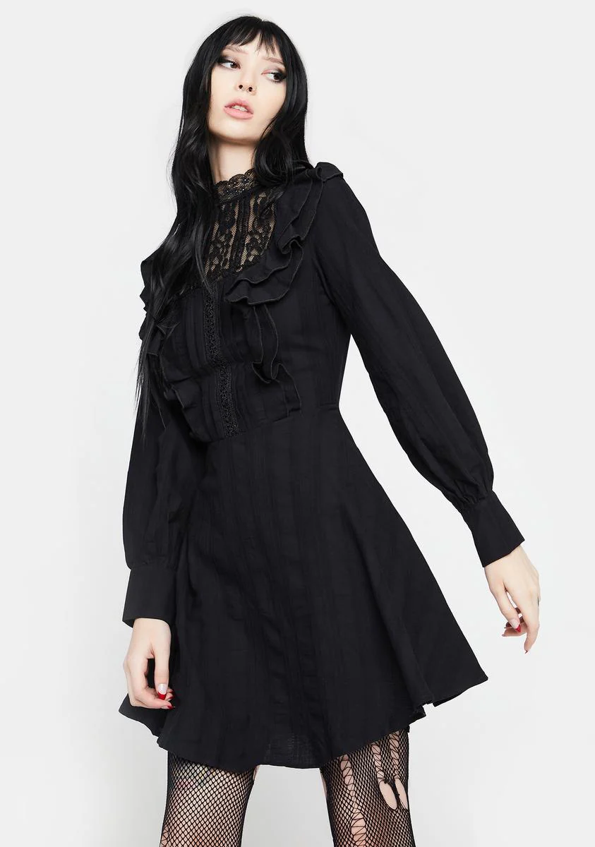 Dark Mysterious Frilly Lace Dress - Image 2