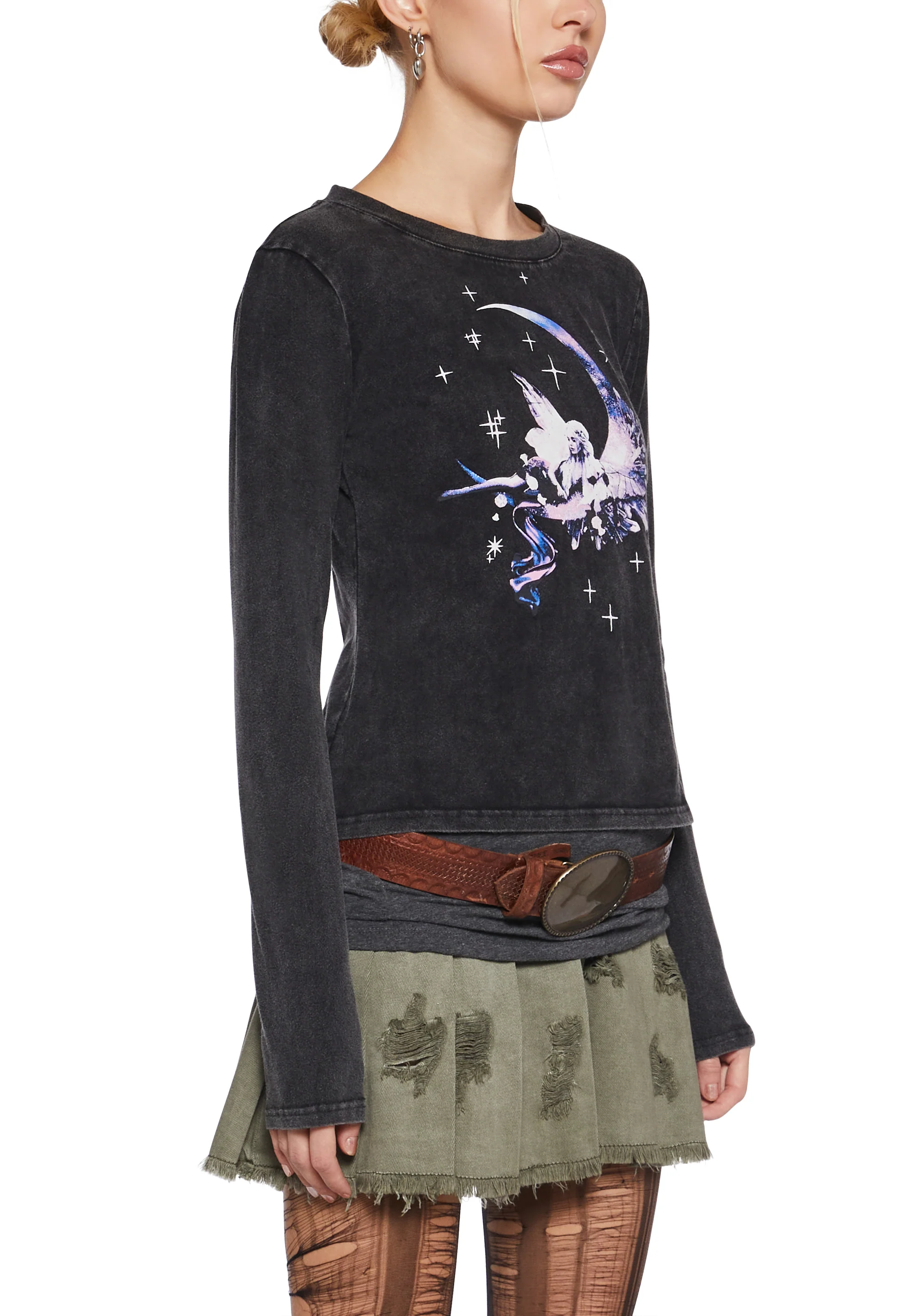 Daydreaming Muse Graphic Tee - Image 5
