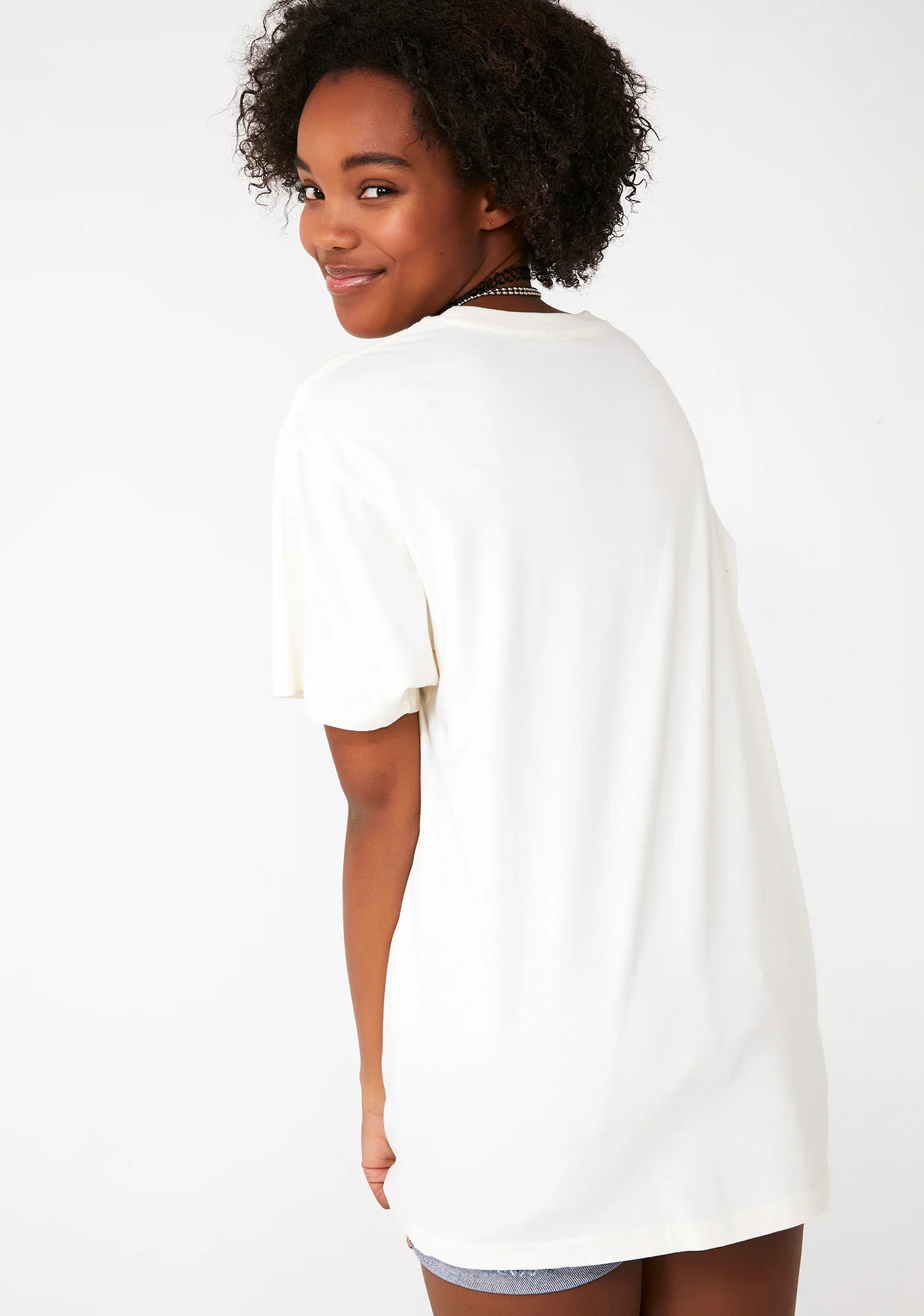 Everyone's Sweetheart Graphic Tee - Image 4