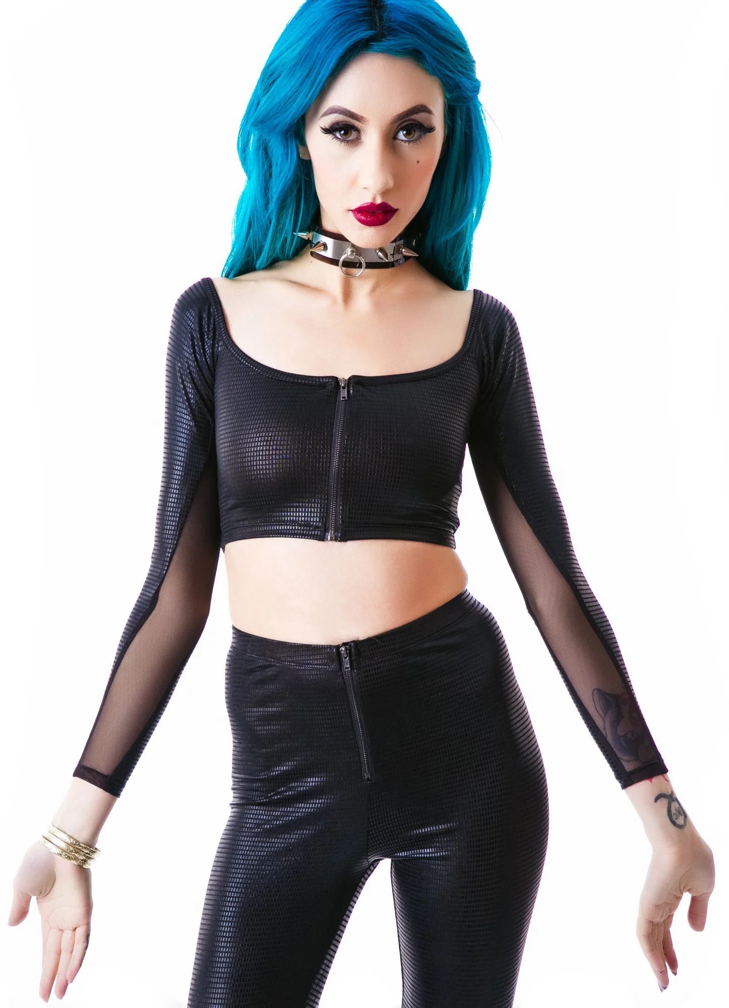 Fall In Line Mesh Contrast Sleeve Crop Top - Image 3