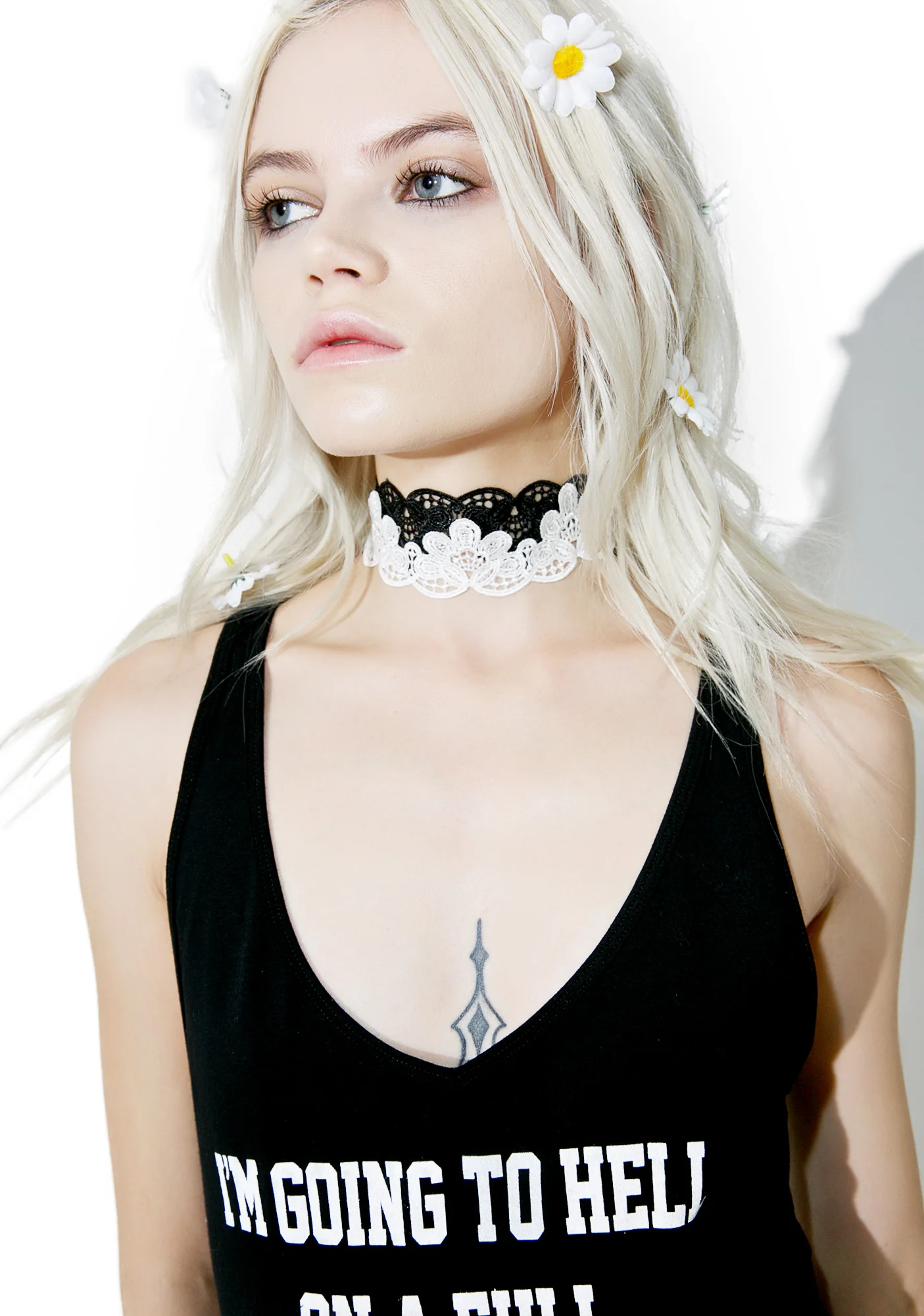 Flora Lace Choker - Image 4