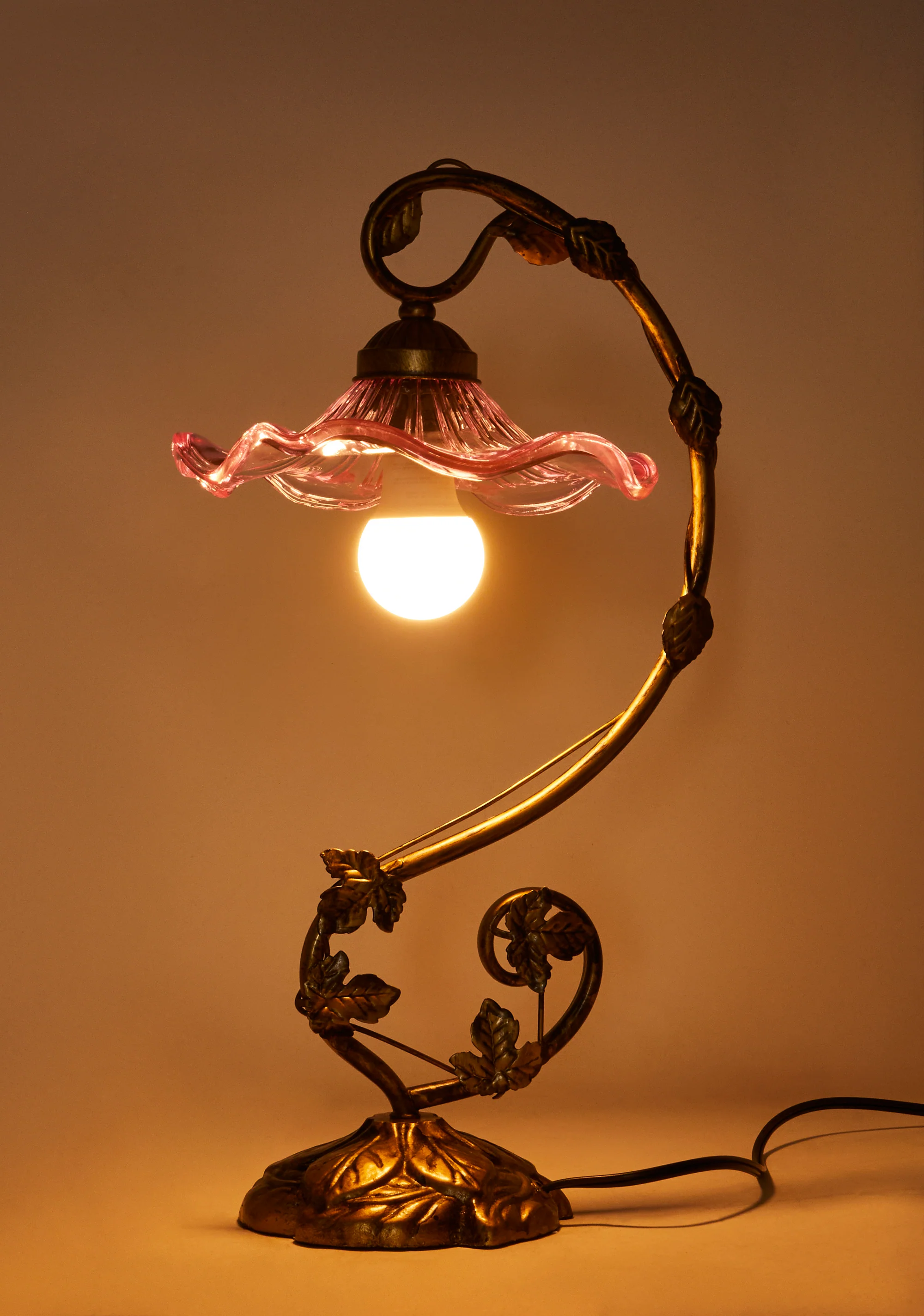 Dreamland Bloom Table Lamp - Pink - Image 4