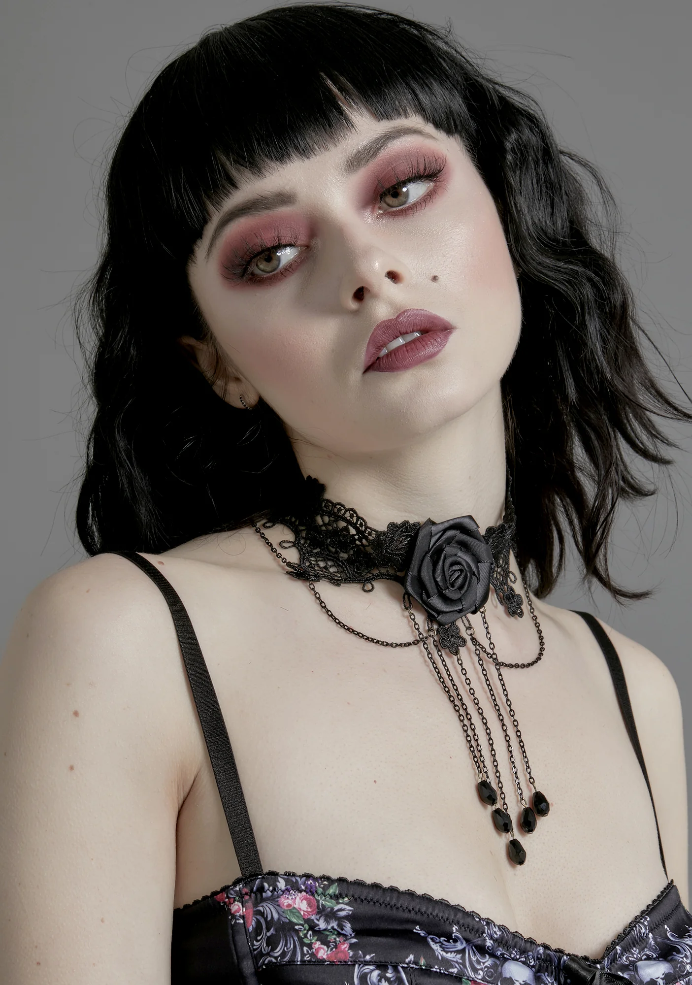 Garden Ghoul Rose Choker - Image 3