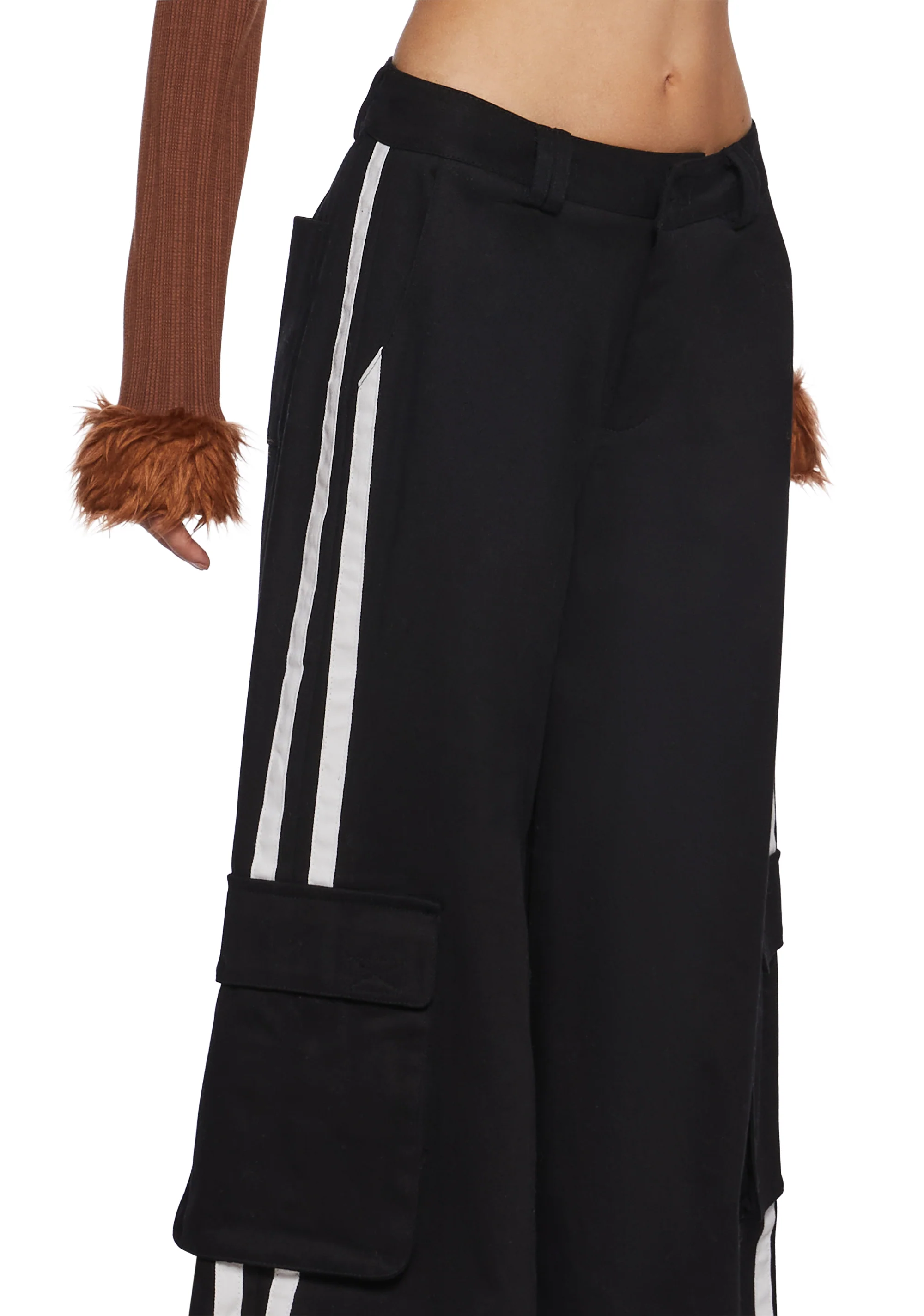 Have You Crushing Wide Leg Cargo Pants - Image 5