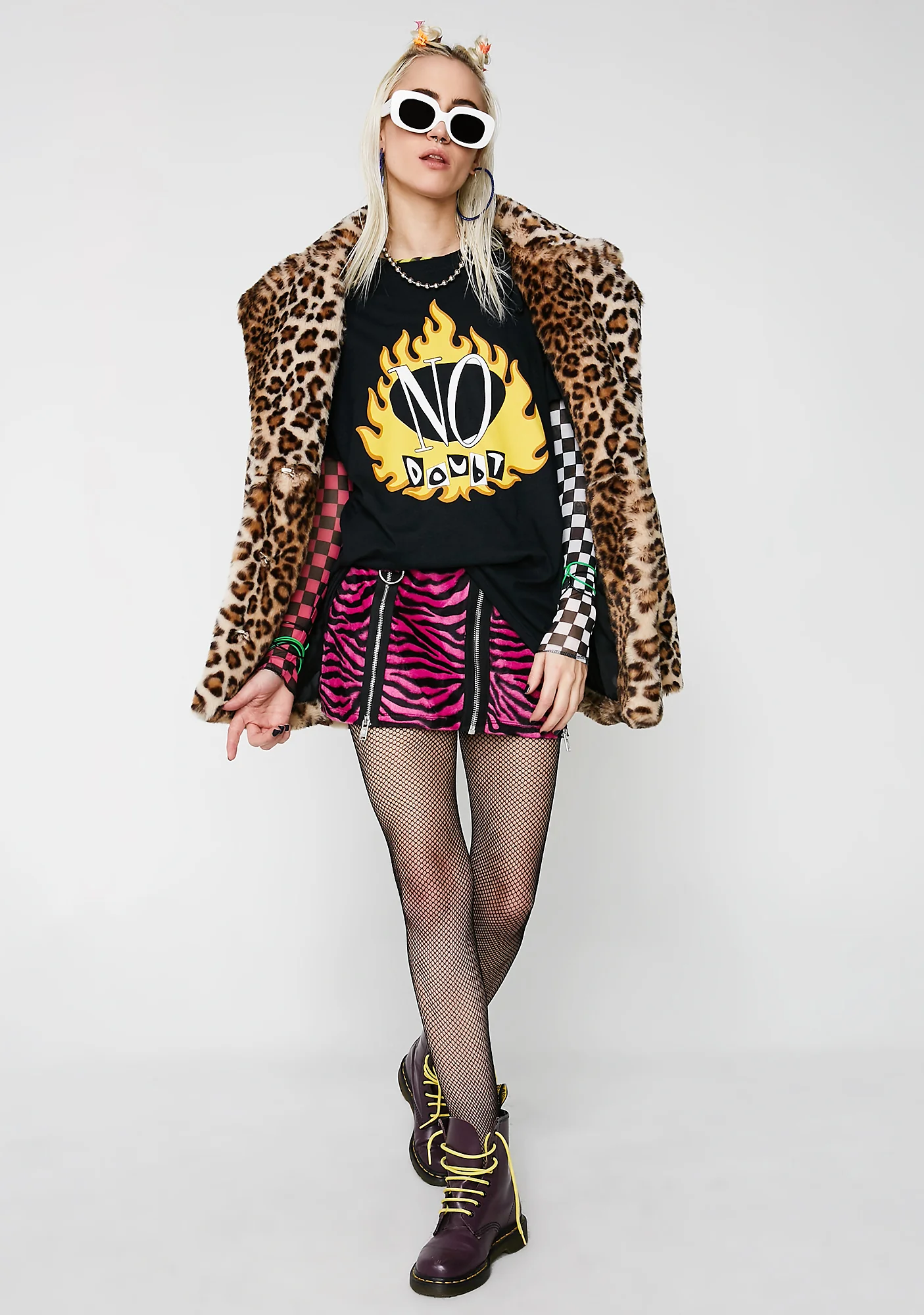 Hey Baby Graphic Tee - Image 5