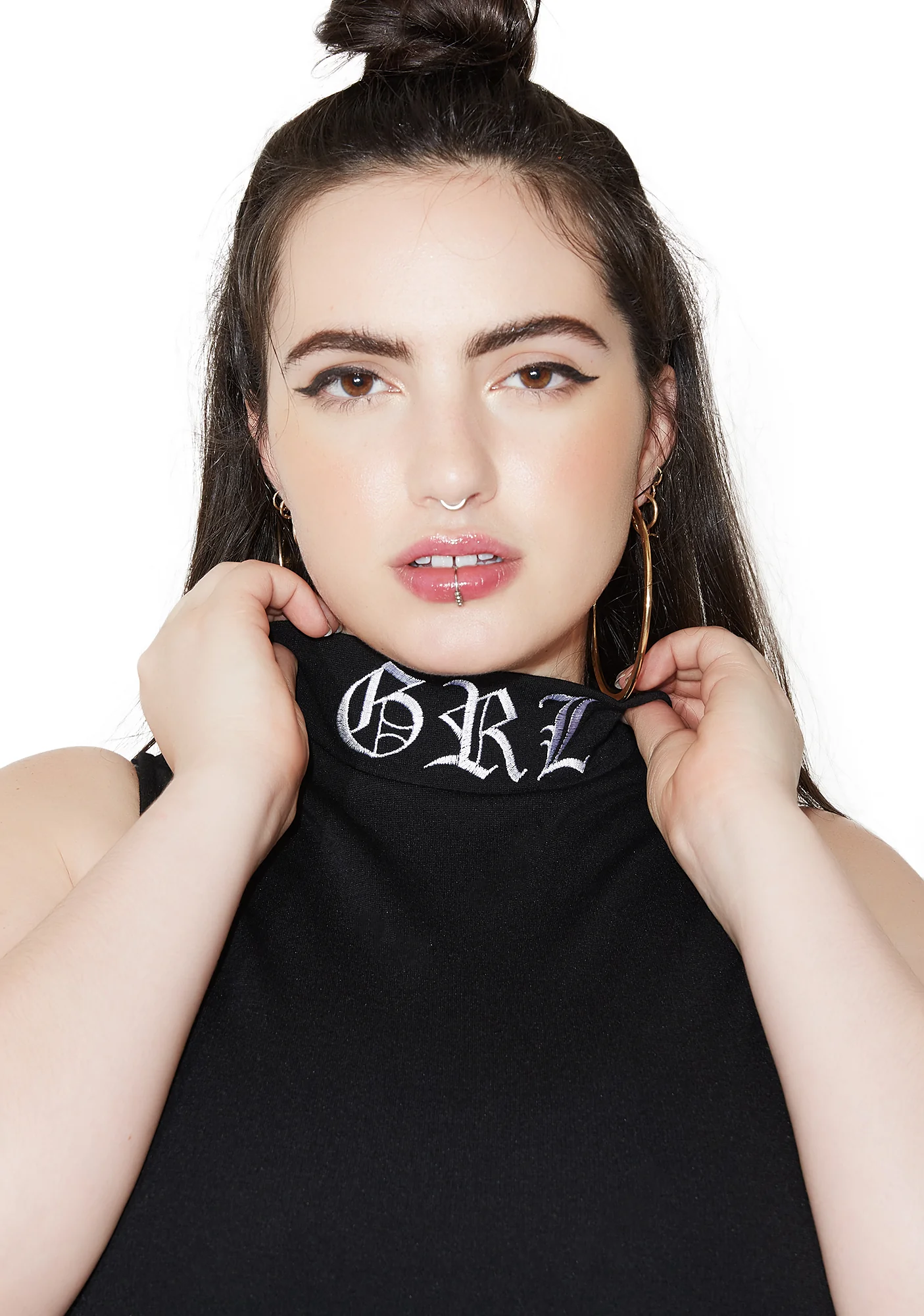 Iconic Embroidered Bodycon Dress - Image 3