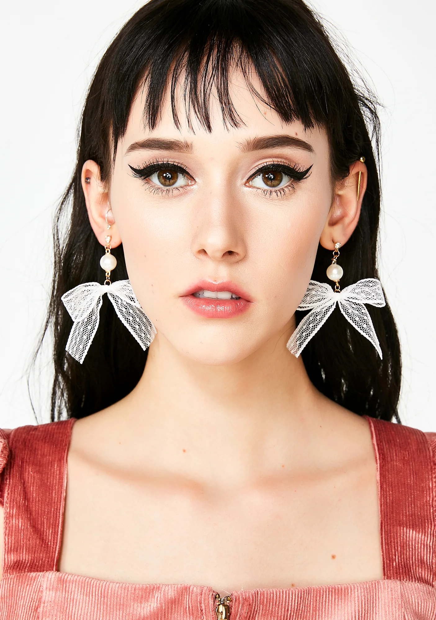Invited Guest Bow Earrings - Image 3