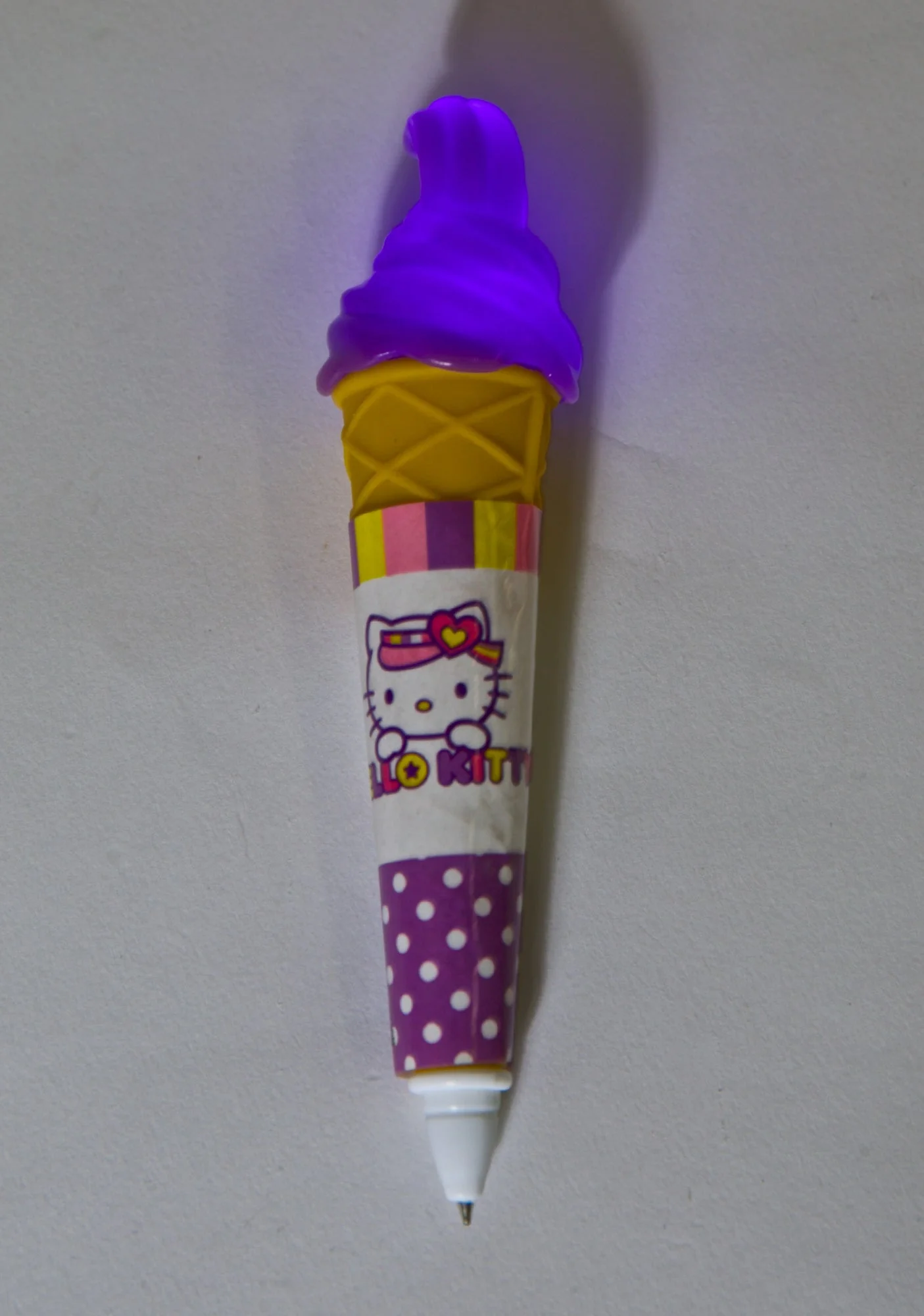 Light-Up Ice Cream Pen - Light Blue - Image 12