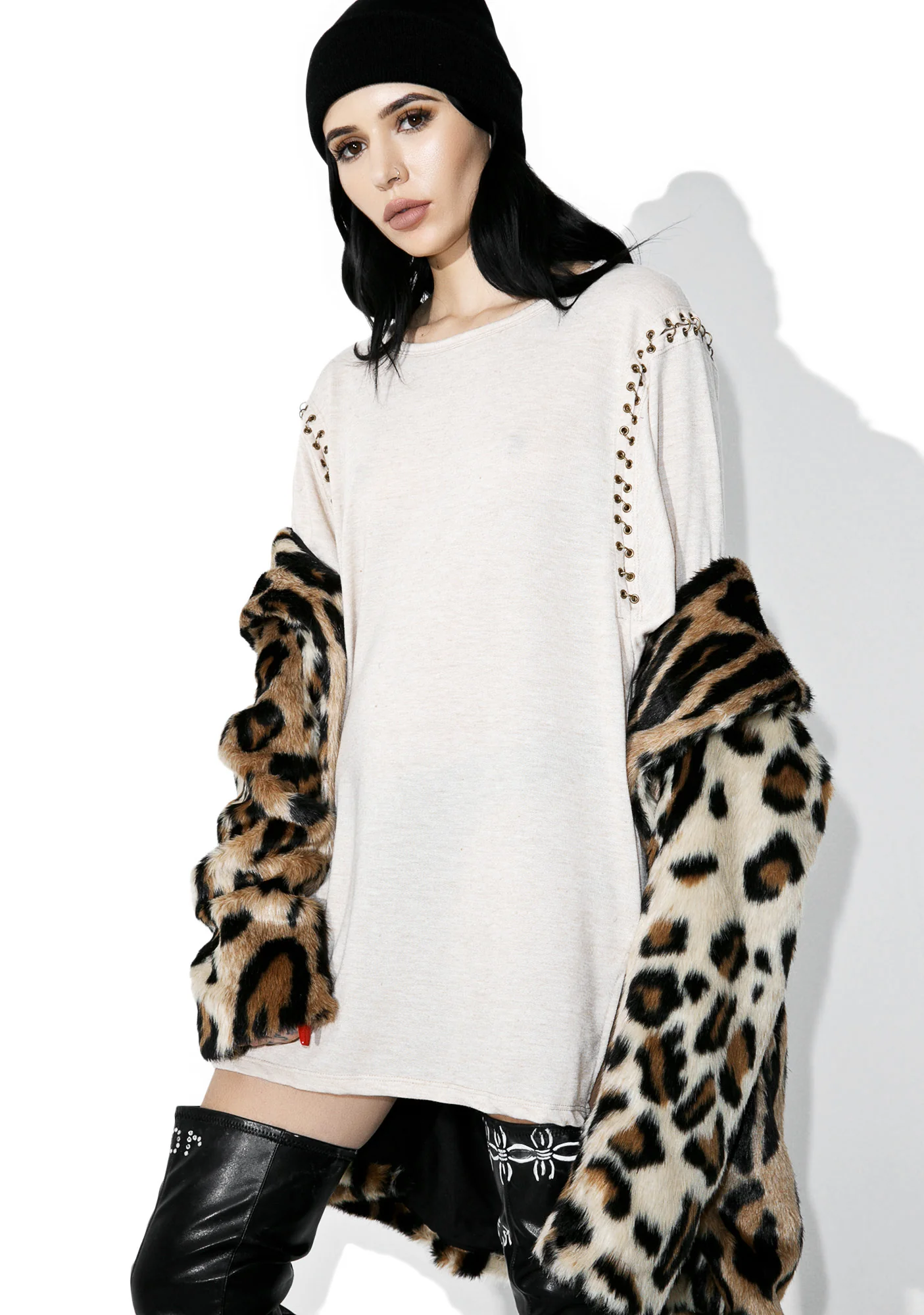 Make Amendz Grommet Tee - Image 2