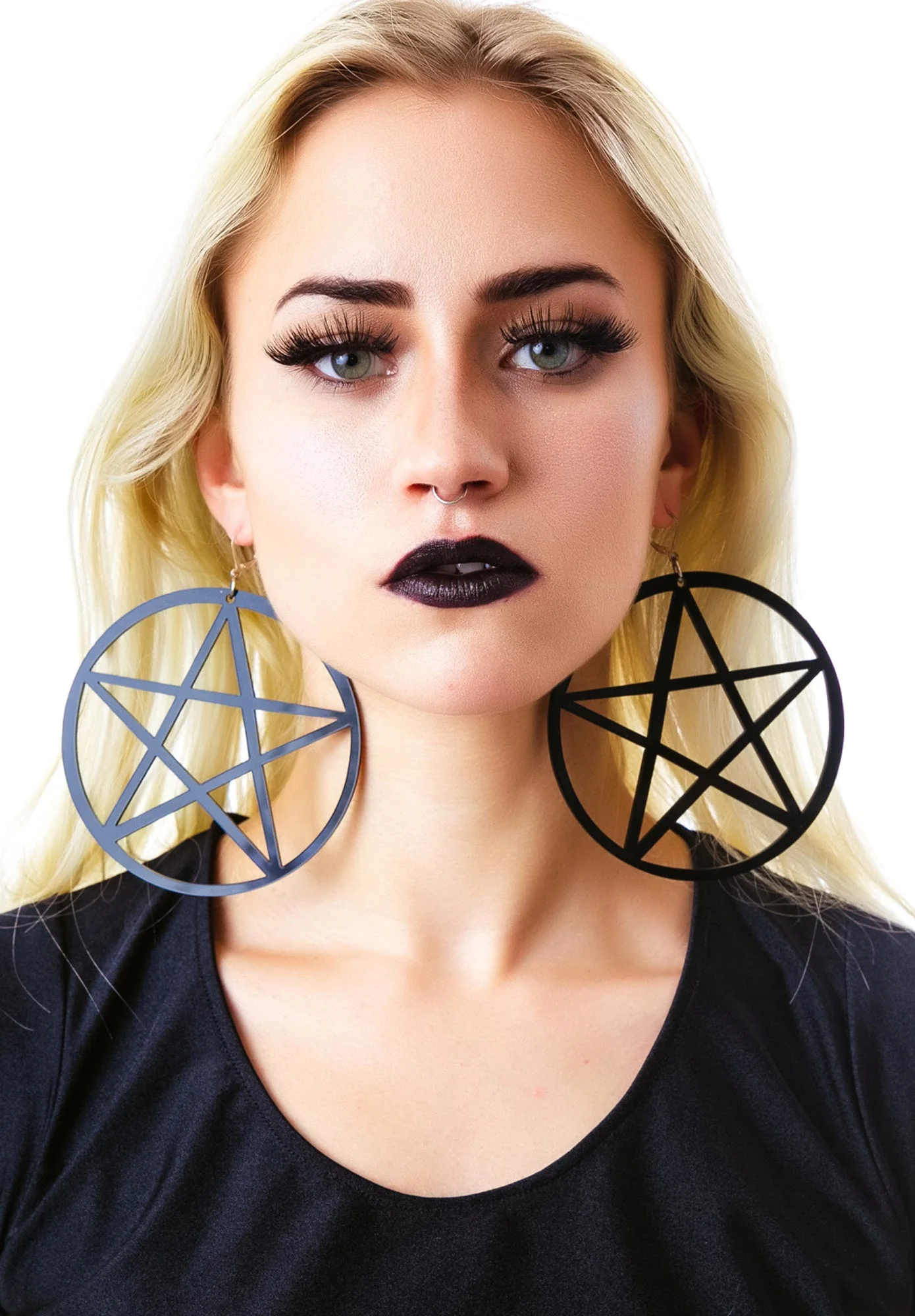 Mercy's Lost Pentagram Earring - White - Image 2