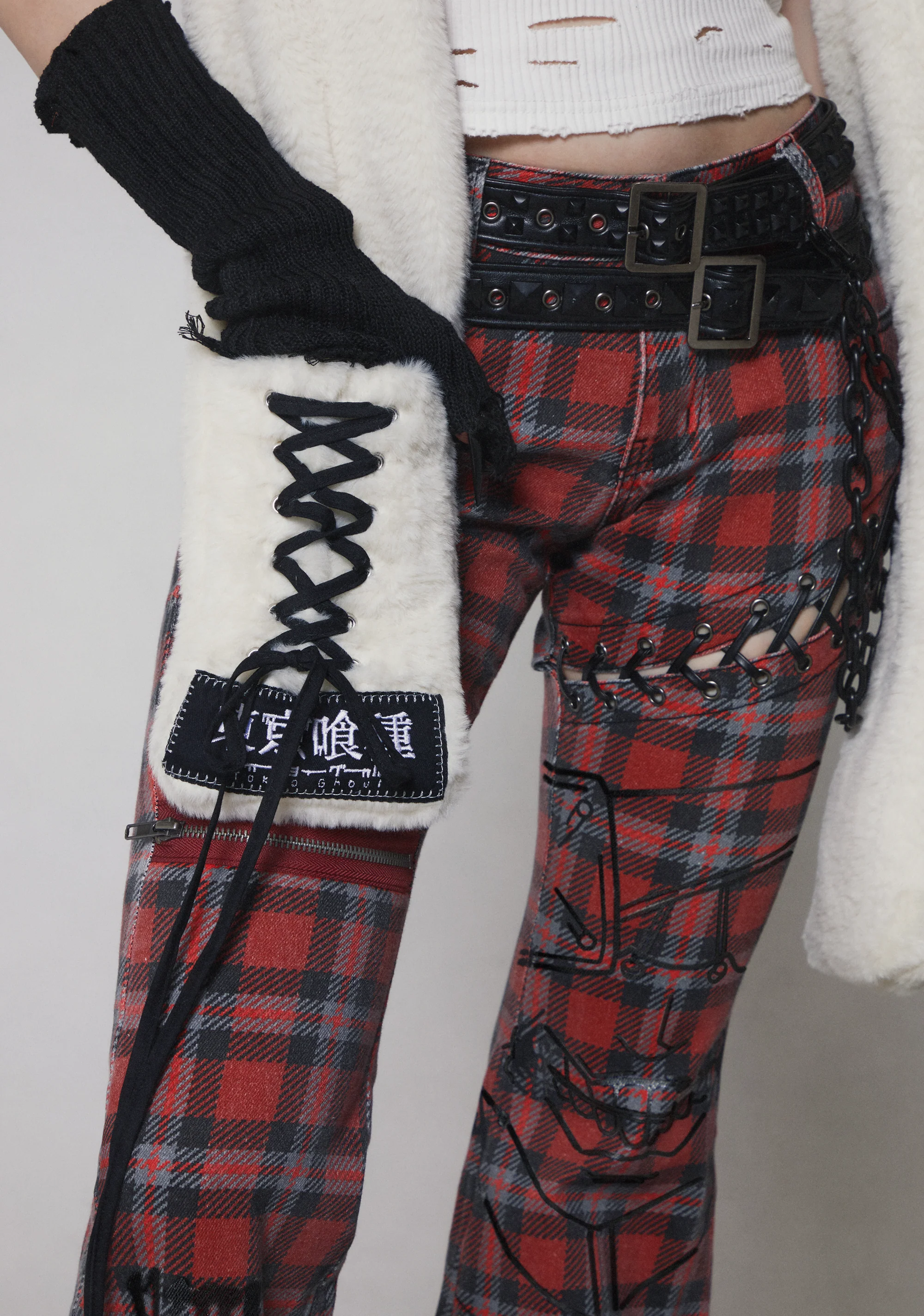 Cruel Or Beautiful Plaid Plants - Image 10