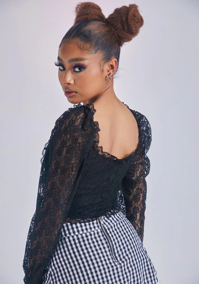 Midnight Creme Delight Lace Crop Top - Image 4