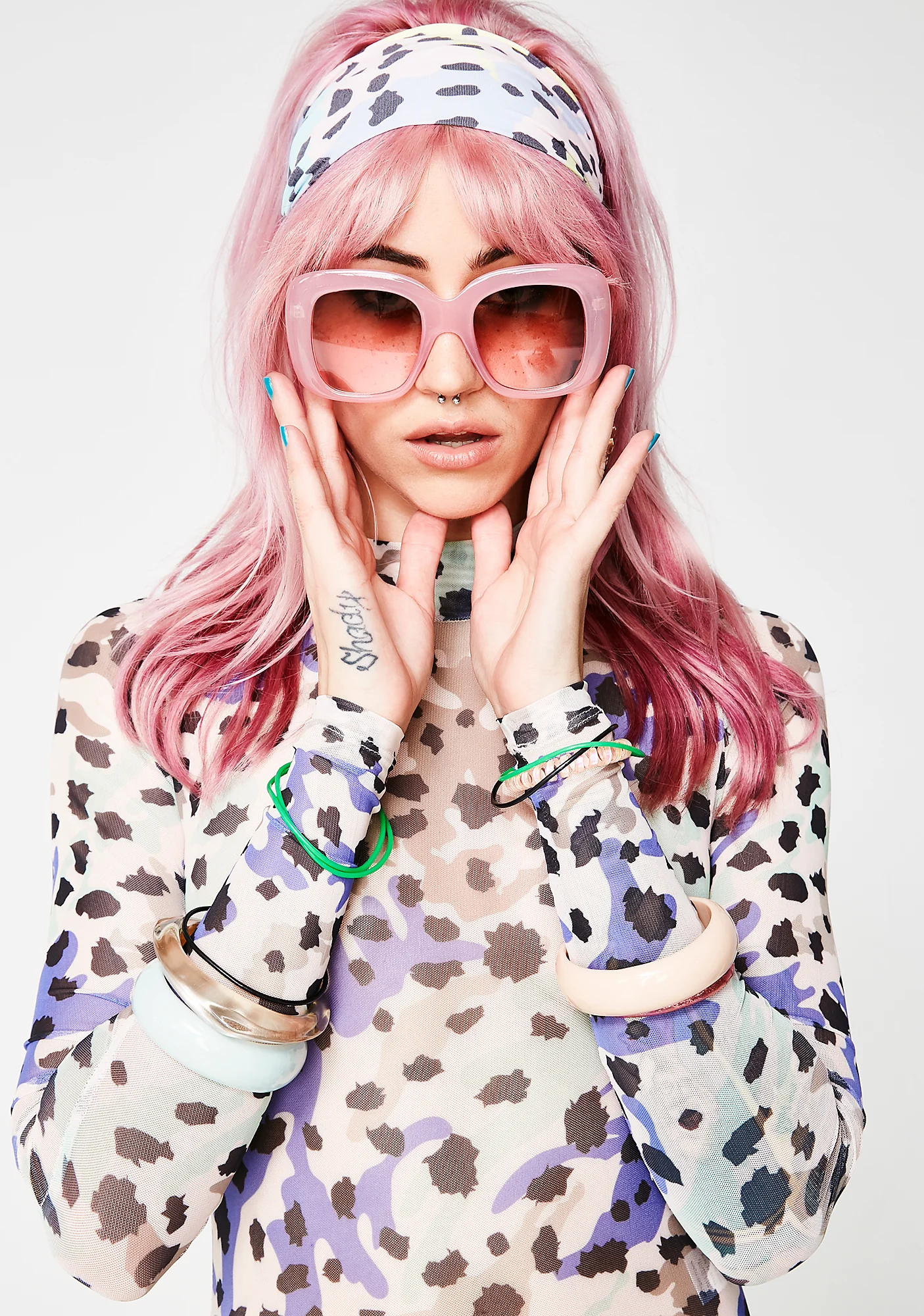 Prissy Missy Square Sunglasses - Image 5
