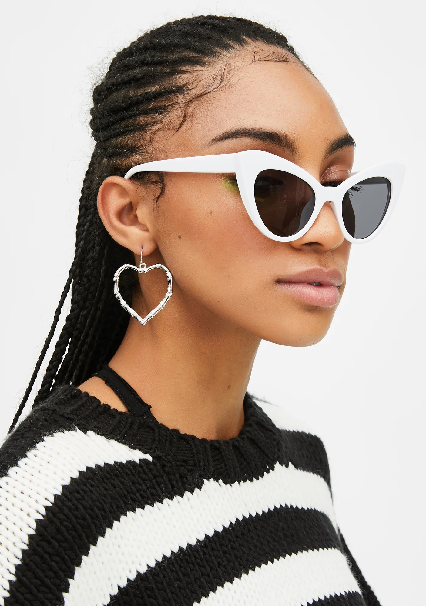 Prowling Around Cat-Eye Sunglasses - Image 4