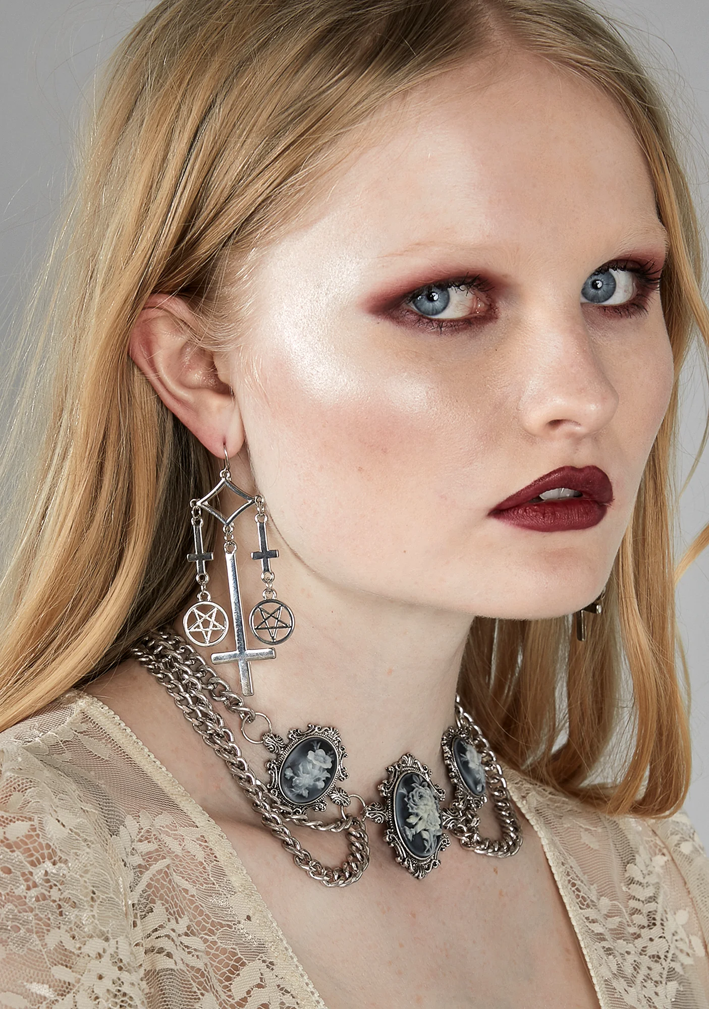 Repent Your Sins Dangle Earrings - Image 3