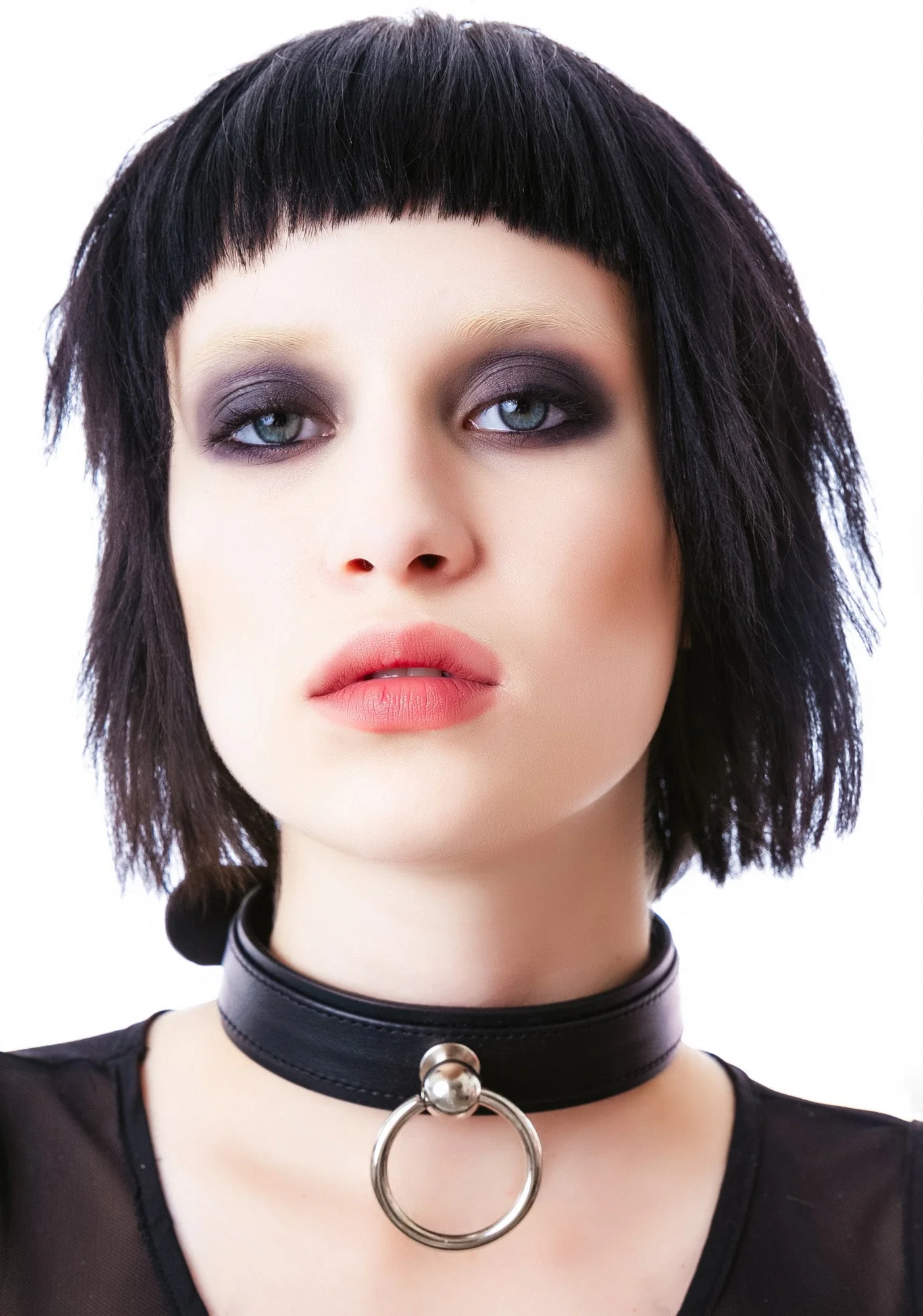 Saddle Stud O Ring Choker - Red - Image 10