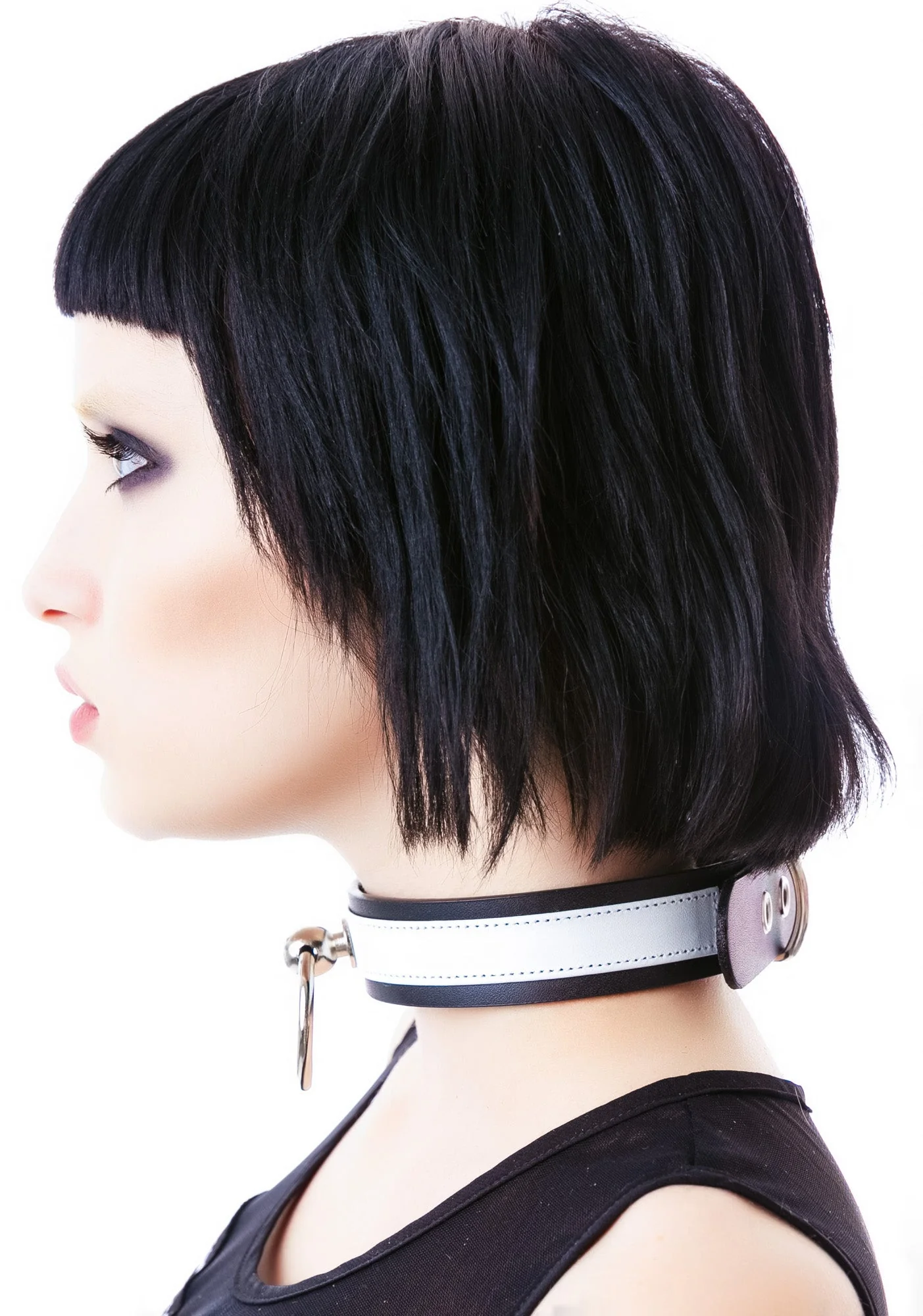 Saddle Stud O Ring Choker - White - Image 12