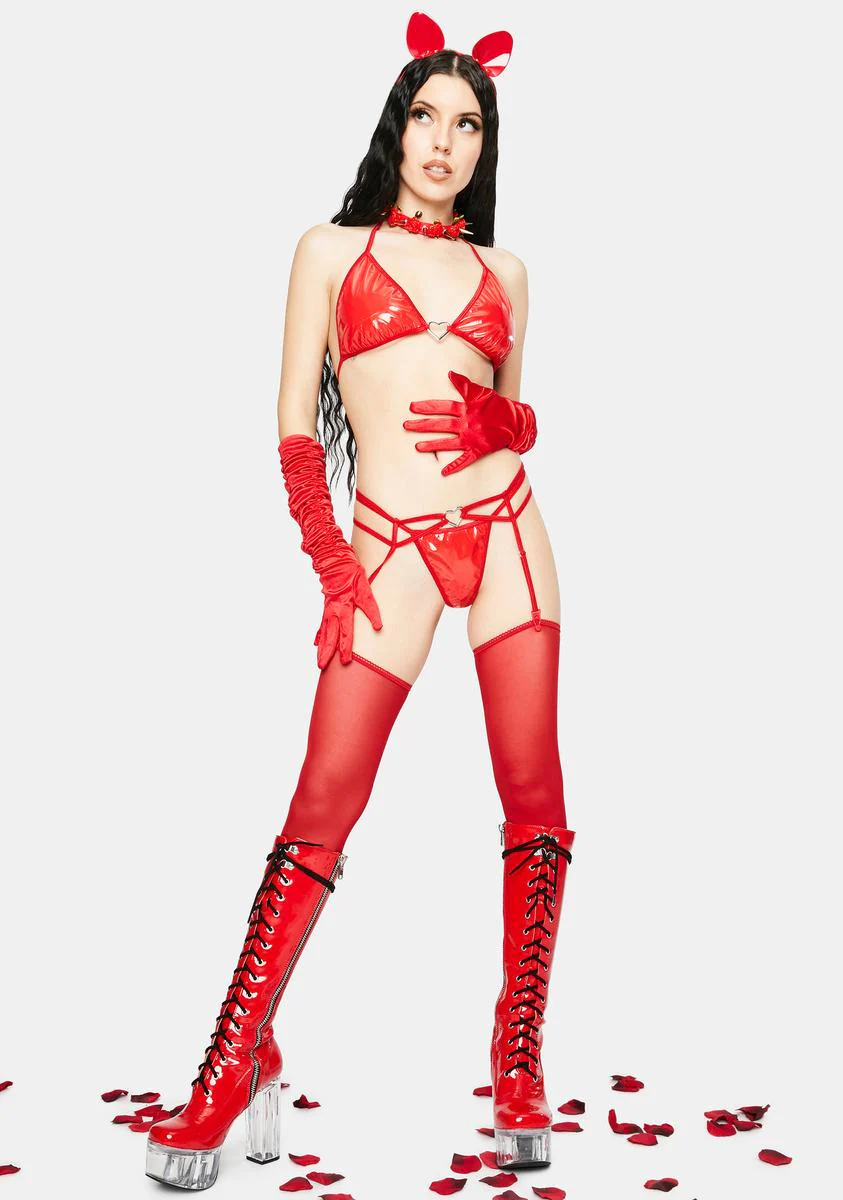 Scarlet Blow A Kiss Lingerie Set - Image 3
