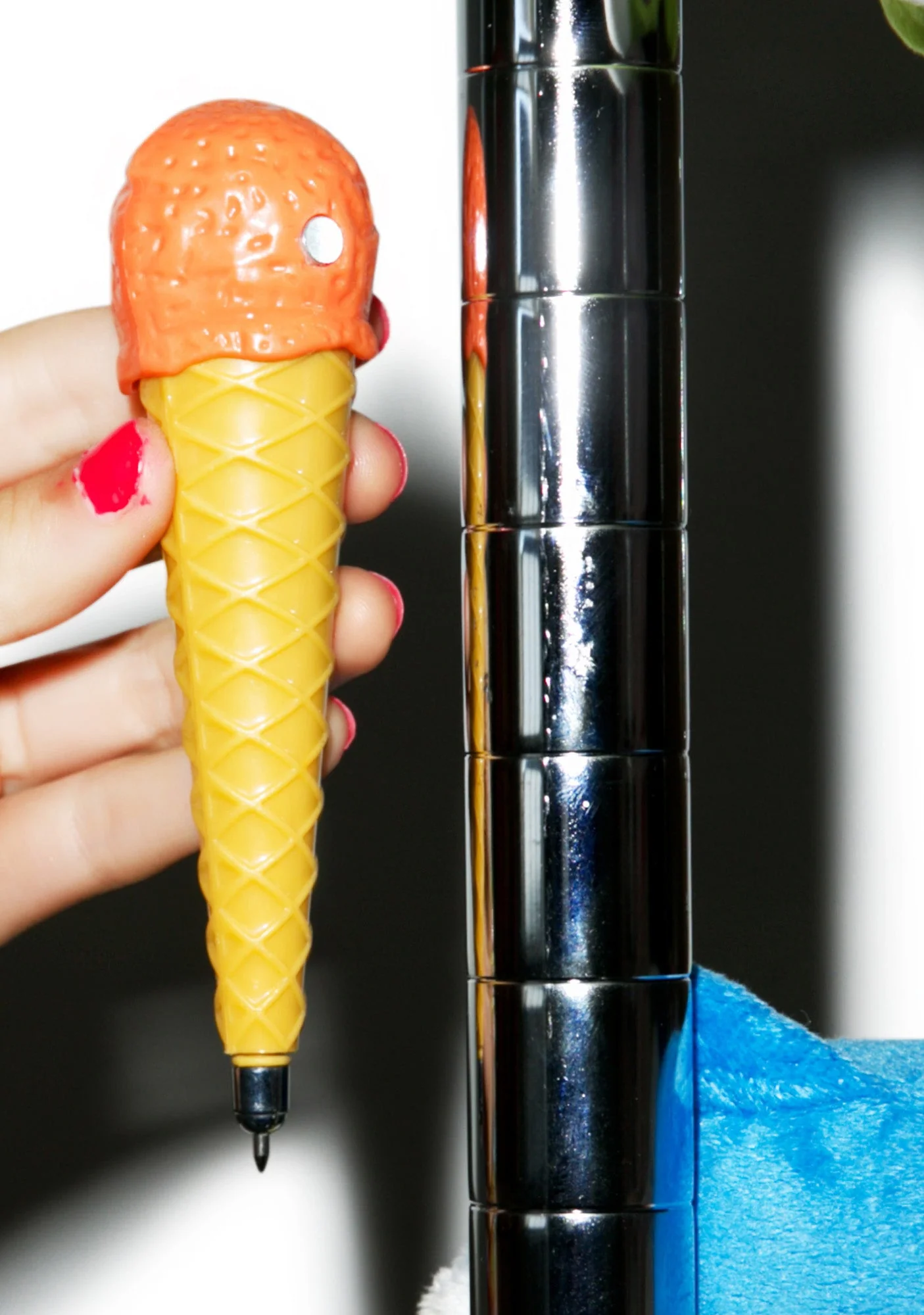 Single Scoop Ice Cream Pen - Pink - Image 15