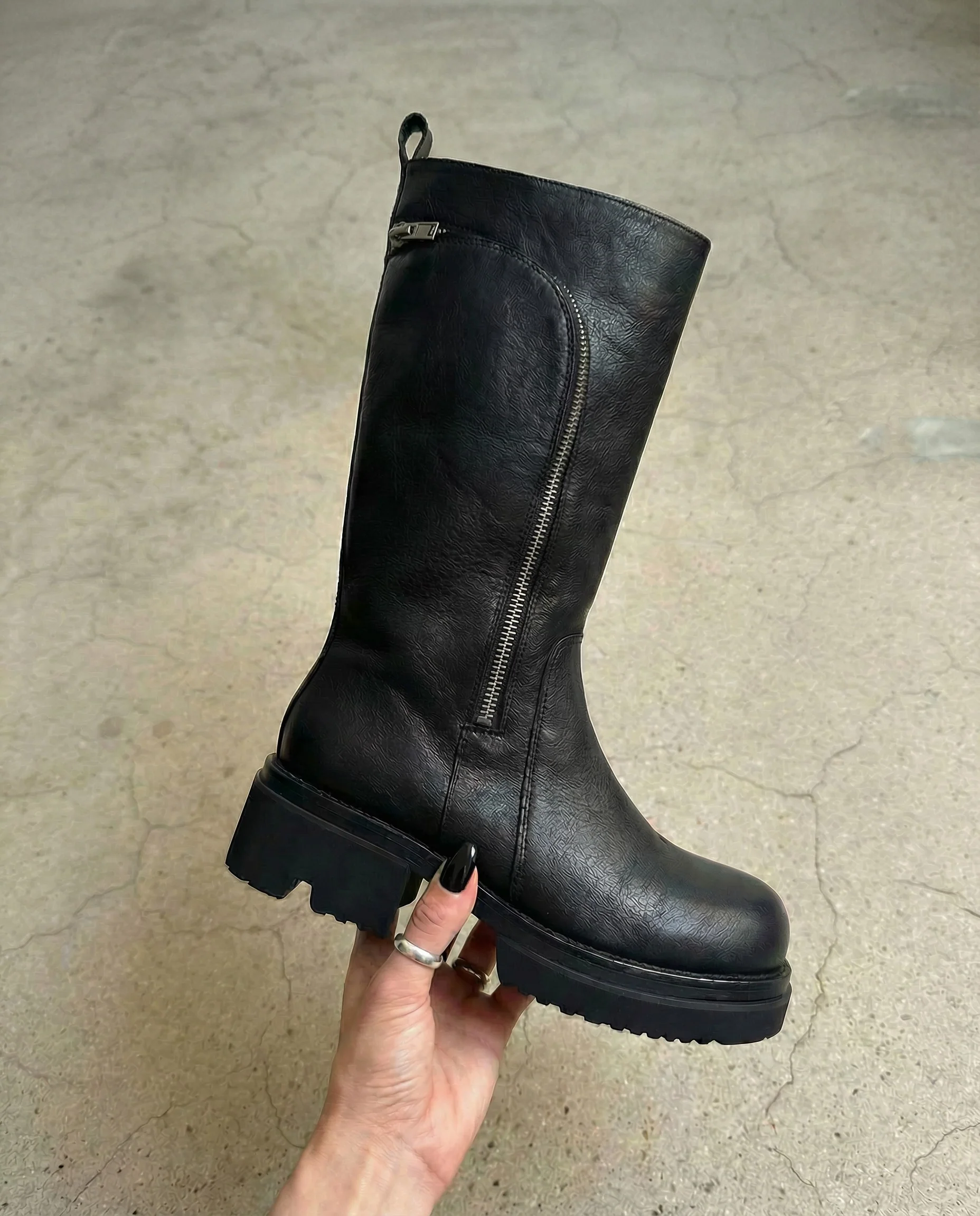 Small Town Girl Pocket Boots - Black - Image 2