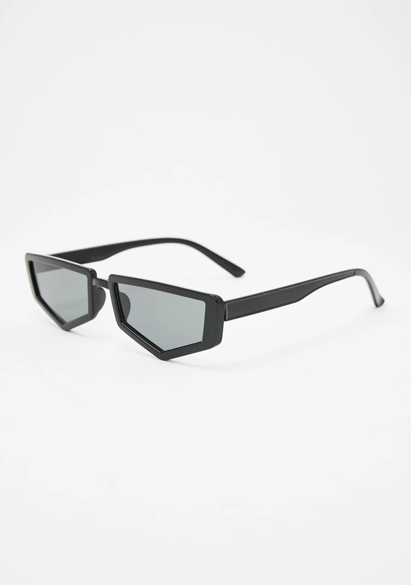 Stealing Looks Tiny Sunglasses - Image 3