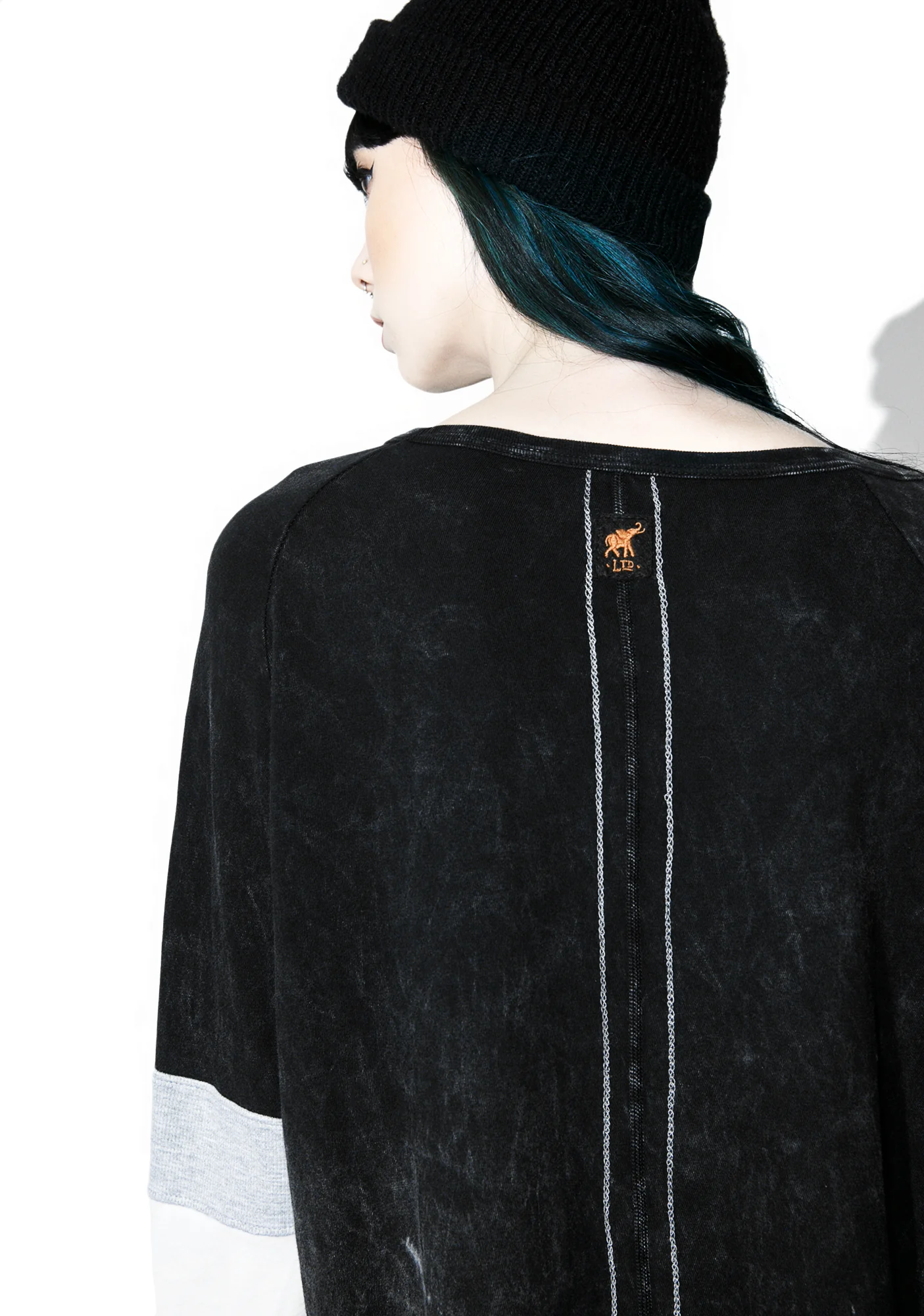 Sum Kinda Hate Raglan Tee - Image 5