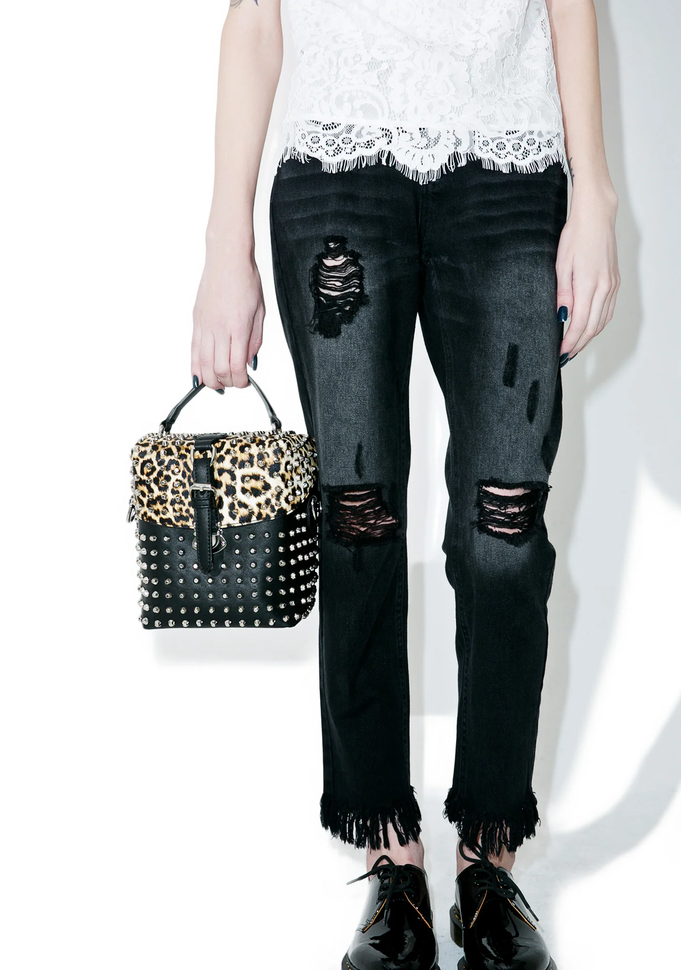 Tattle Tailz Distressed Jeans - Image 5