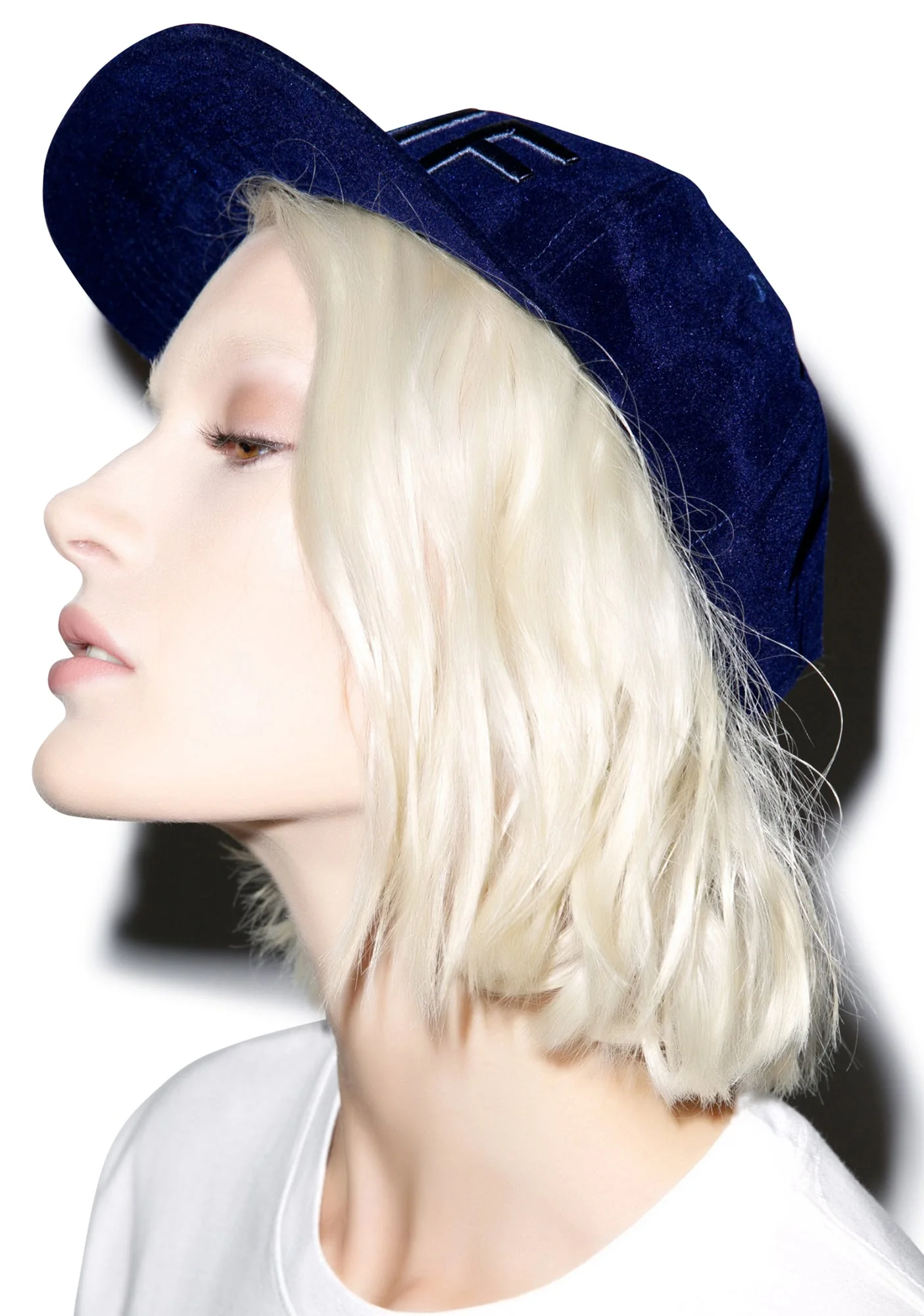 Velvet Hat - Black - Image 4
