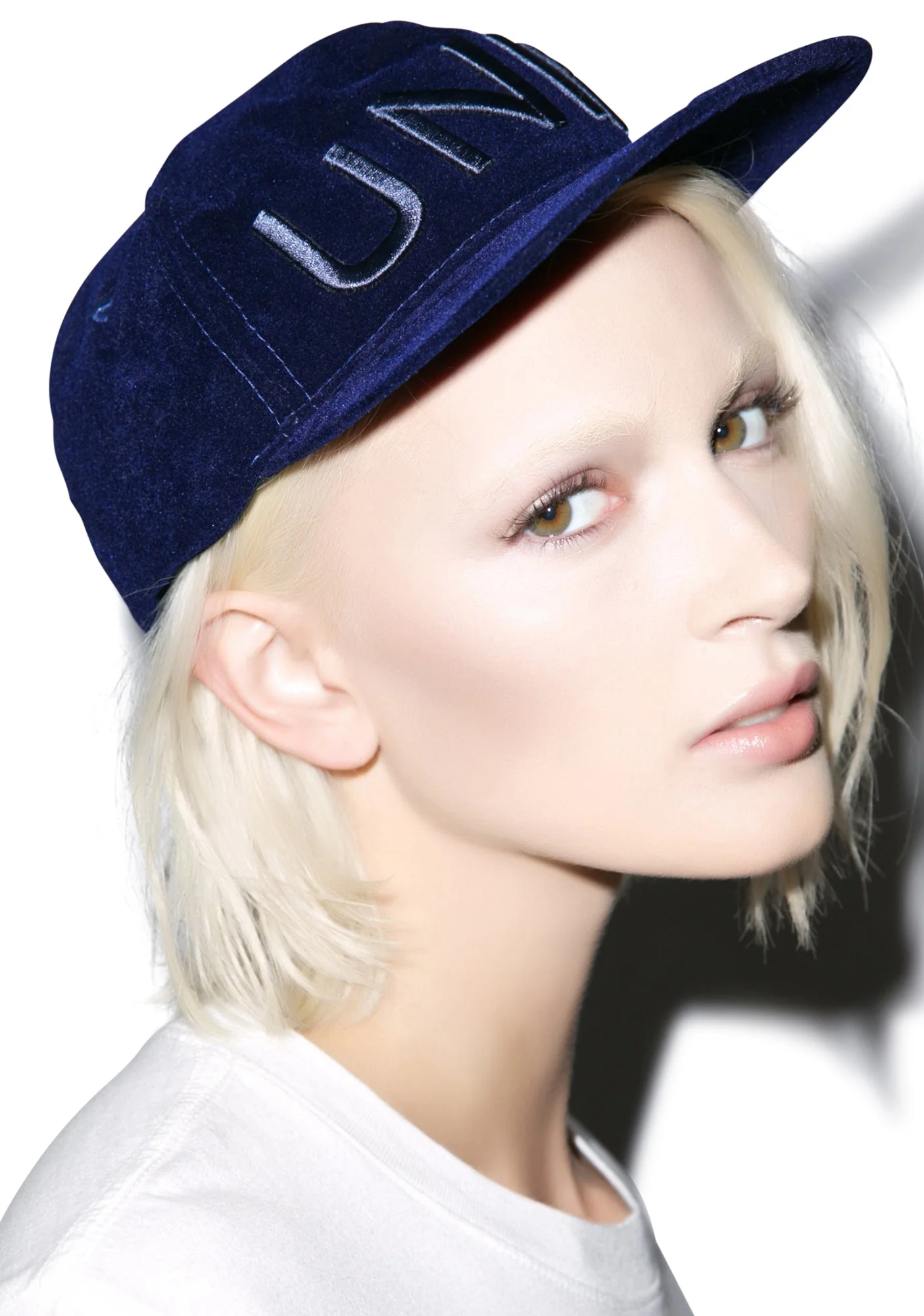Velvet Hat - Green - Image 2
