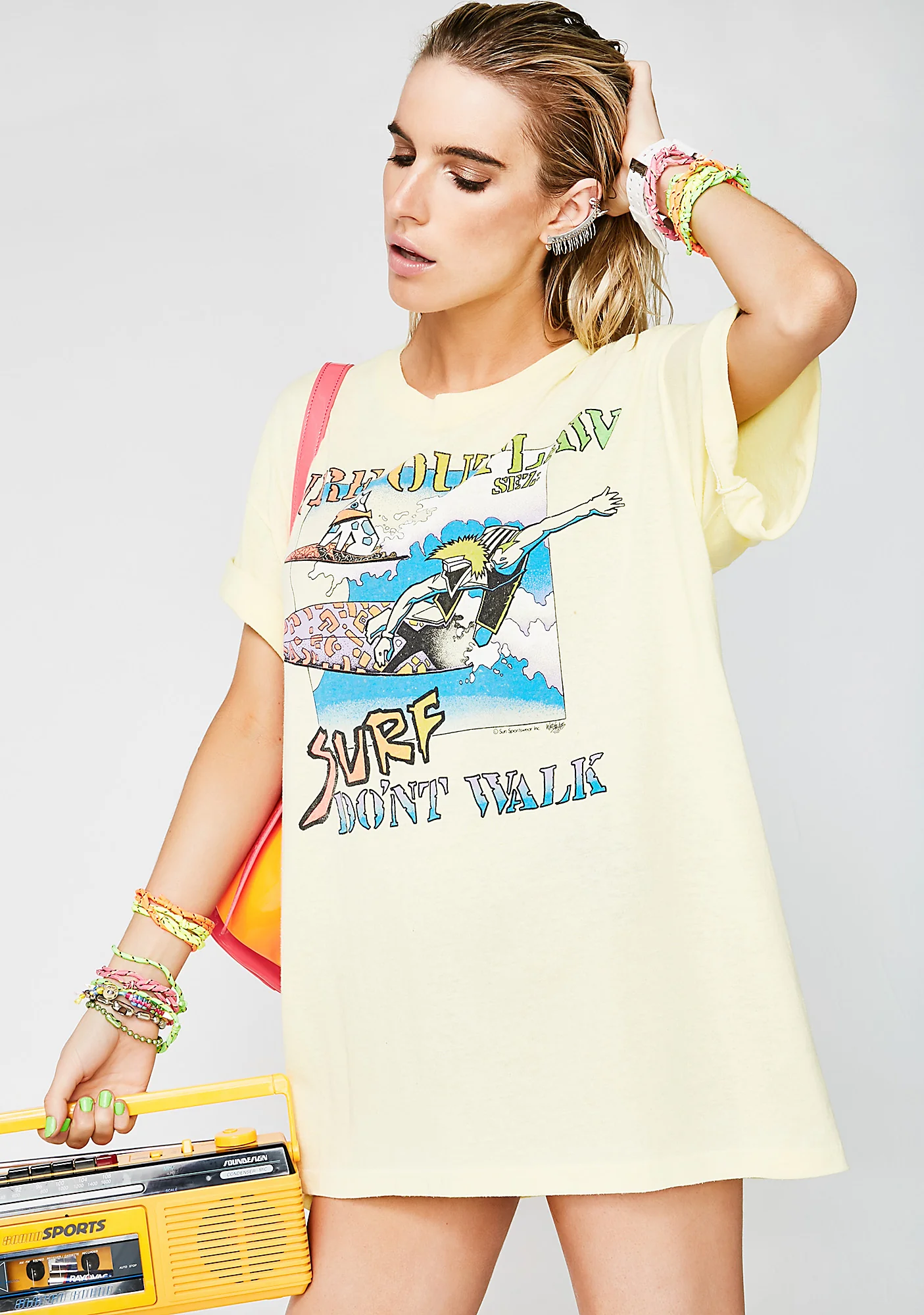 Vintage 80s Surf Graphic Tee - Image 3