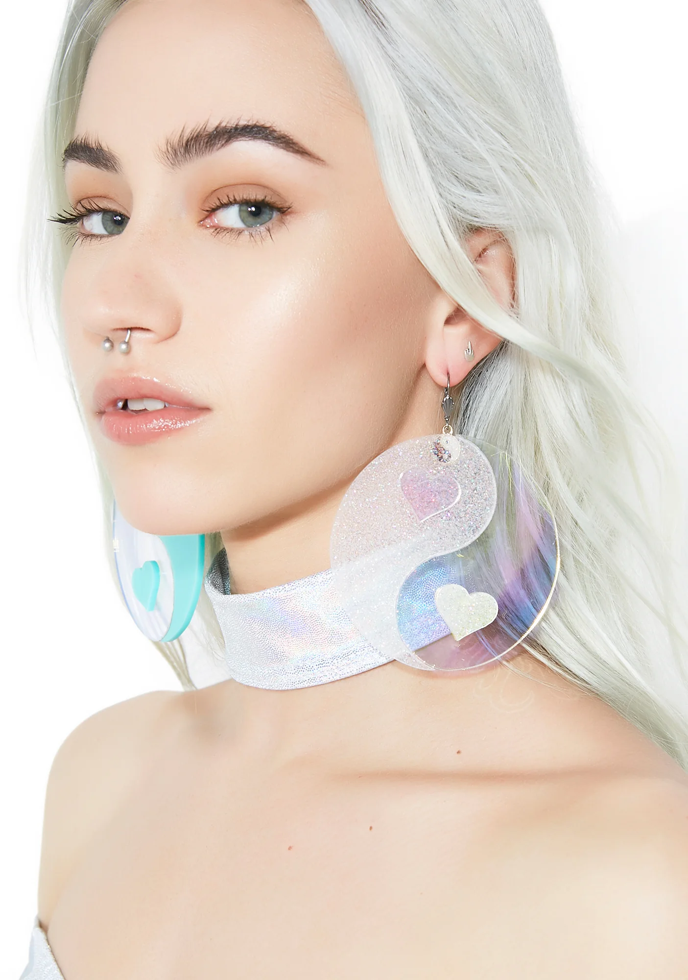 Yin Yang Hearts Earrings - Image 3