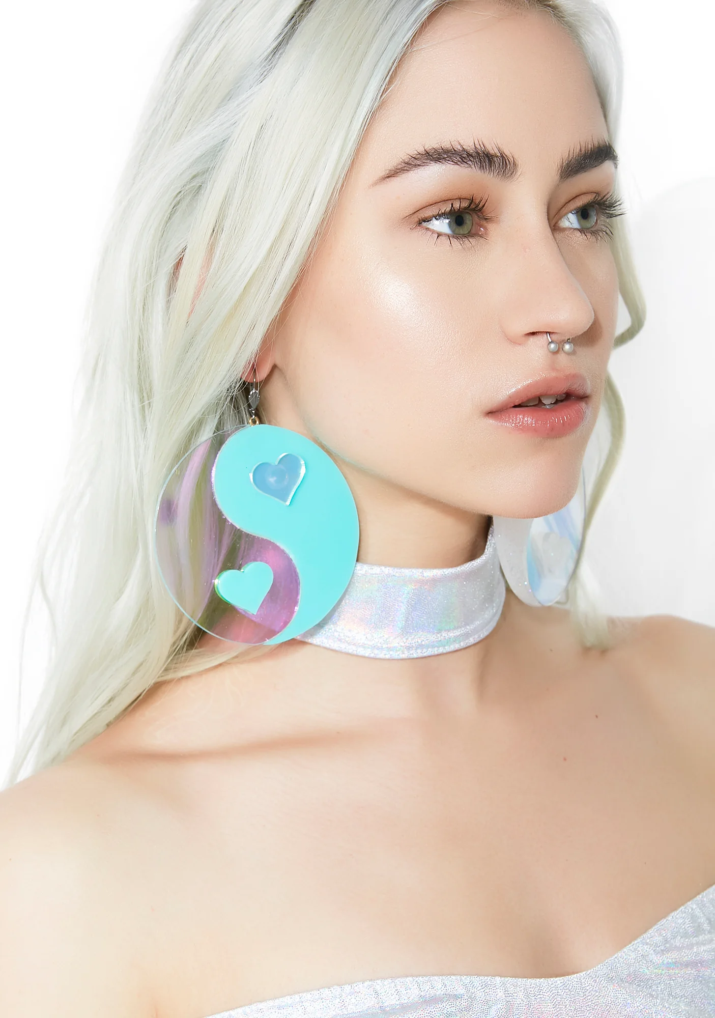 Yin Yang Hearts Earrings - Image 5